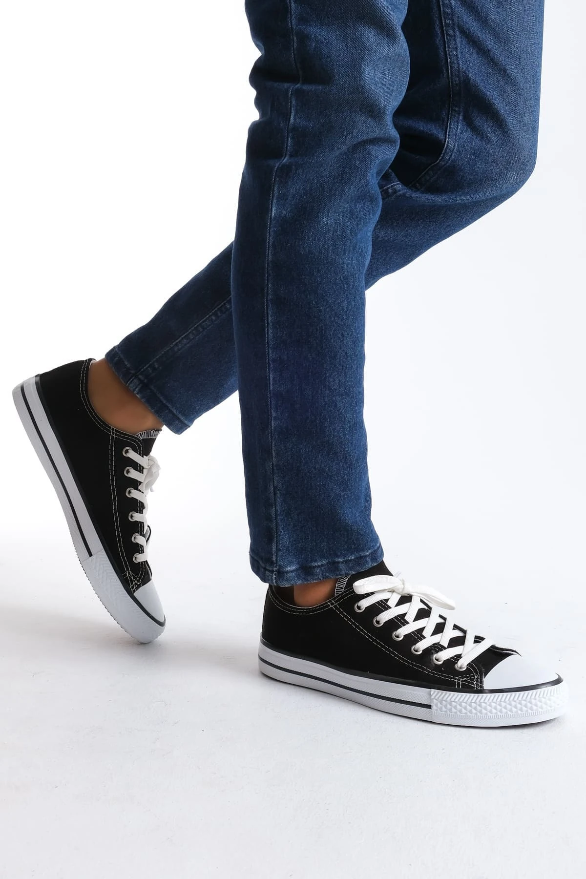 JY0422 Luke Bağcıklı Keten Kumaş Erkek Günlük Sneaker Ayakkabı KBT - Beyaz - Siyah