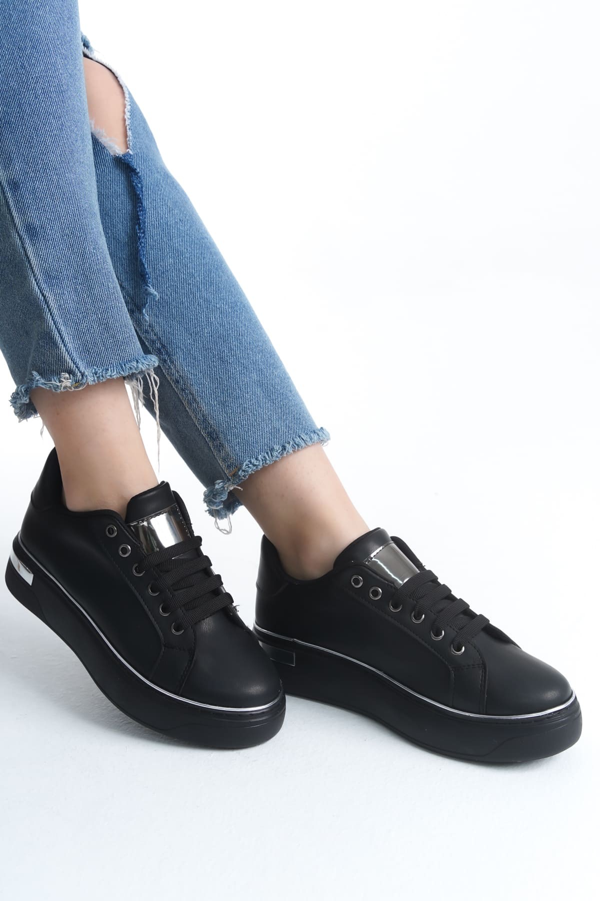 MINA Bağcıklı Ortopedik Taban Kadın Sneaker Spor Ayakkabı ST - Siyah/Gümüş