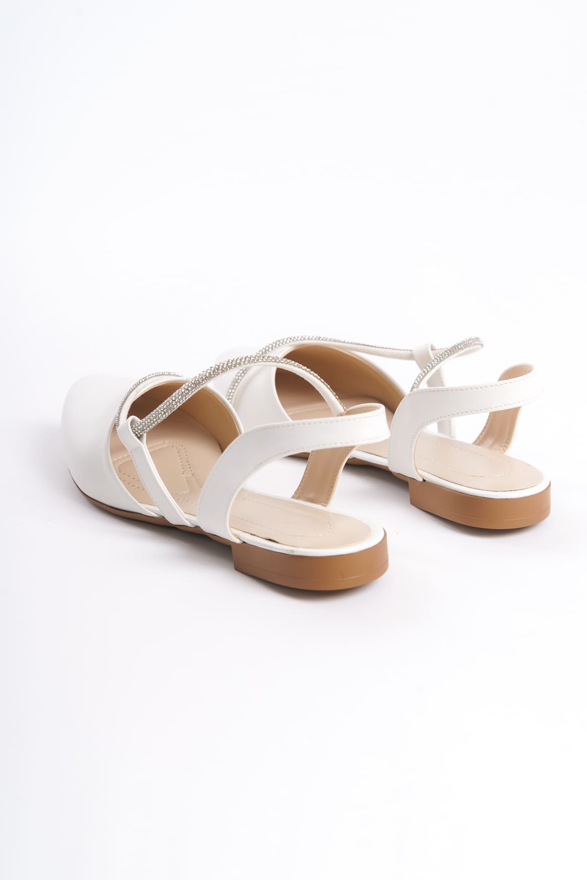 HANNAH Lastikli Ortopedik Rahat Taban Taş Detaylı Kadın Babet Ayakkabı KT - Beyaz