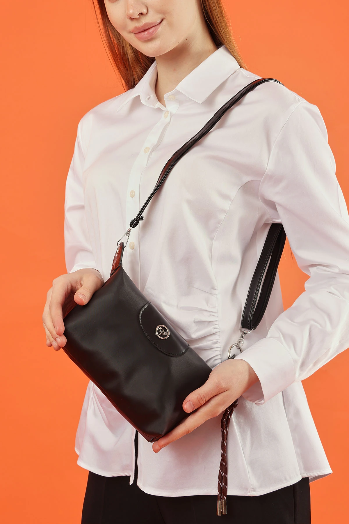 Garbalia Helenas İp Charmlı Omuz Askılı Fermuarlı Kadın Omuz Çantası