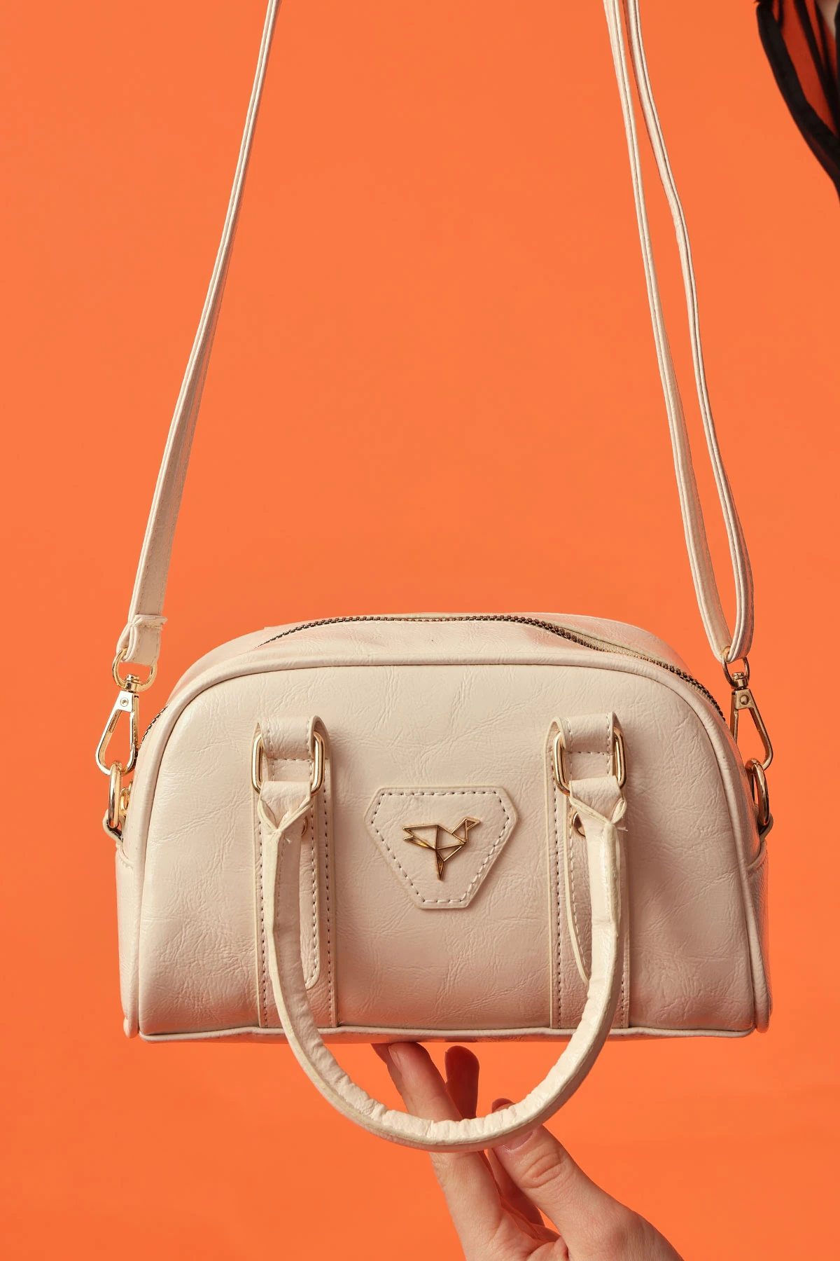 Garbalia Lille Ayarlanabilir Askılı Fermuar Kilitli Kadın Omuz Çantası - Bej