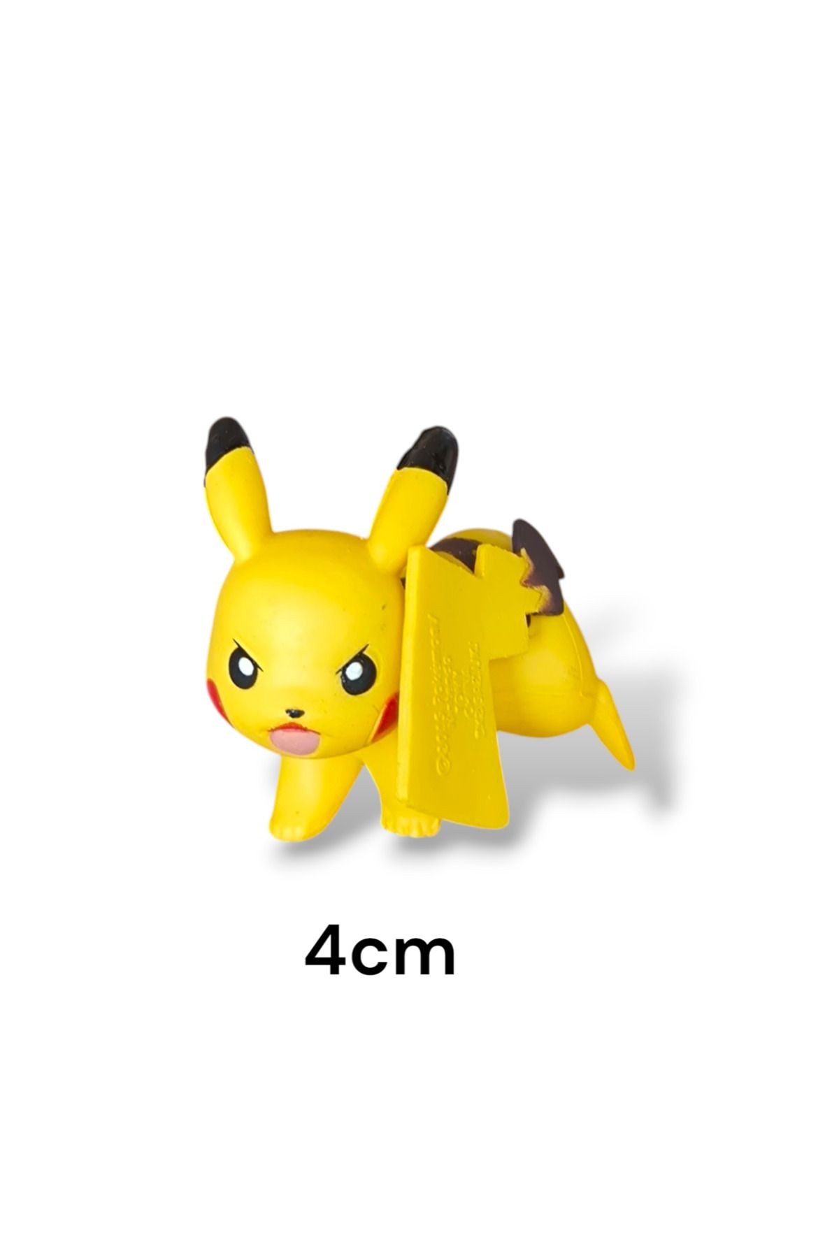 Pikachu figür oyuncak ve poketopu set. Pokemon figür pokeball ve Pikachu figür set