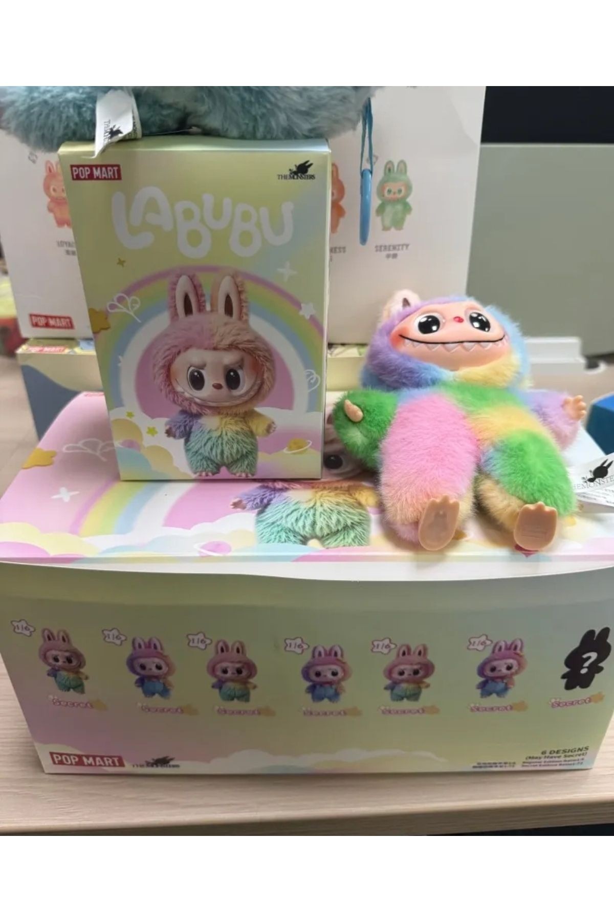 Labubu anahtarlık sürpriz kutulu 4. Nesil yeni tarz renkli popmart labubu peluş oyuncak çanta charmı