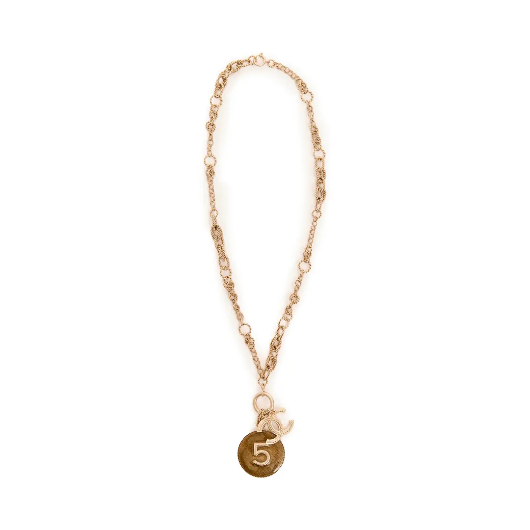 Chanel - Resin CC Logo Medallion Kolye - Authentic Seconds