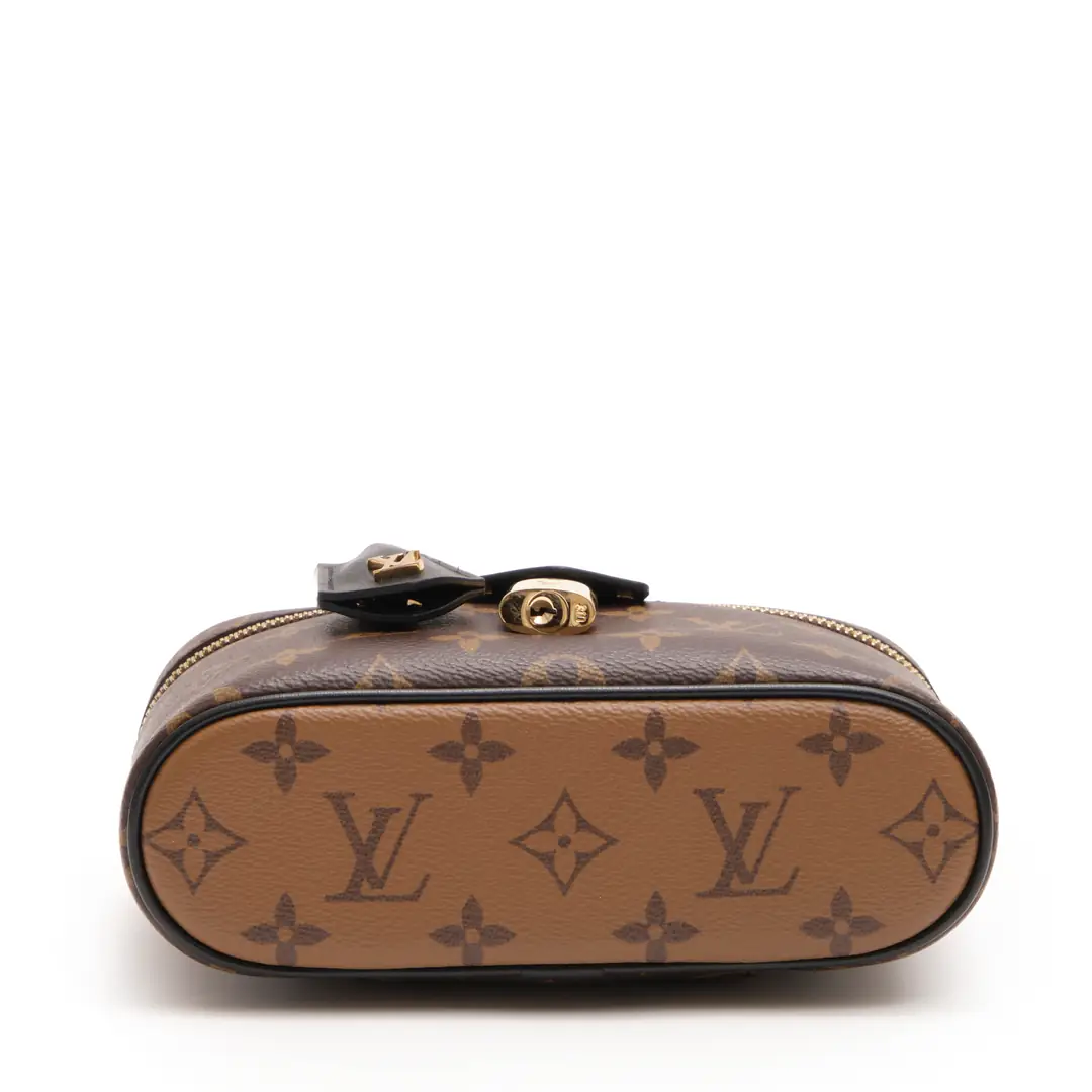Louis Vuitton - Monogram Reverse 'Vanity Chain Pouch' PM Çanta