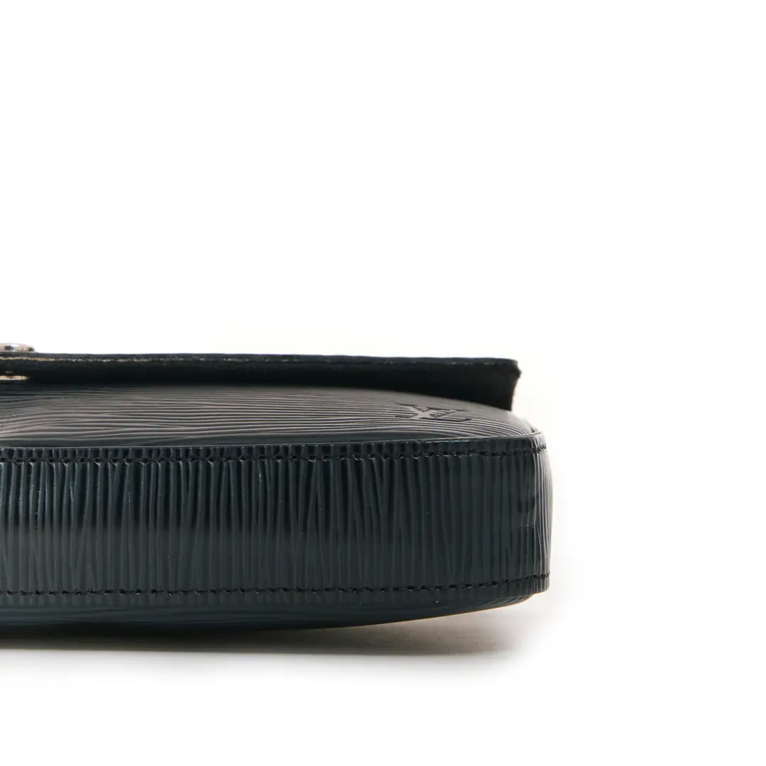 Louis Vuitton - Siyah Epi Deri Felicie Clutch - Authentic Seconds