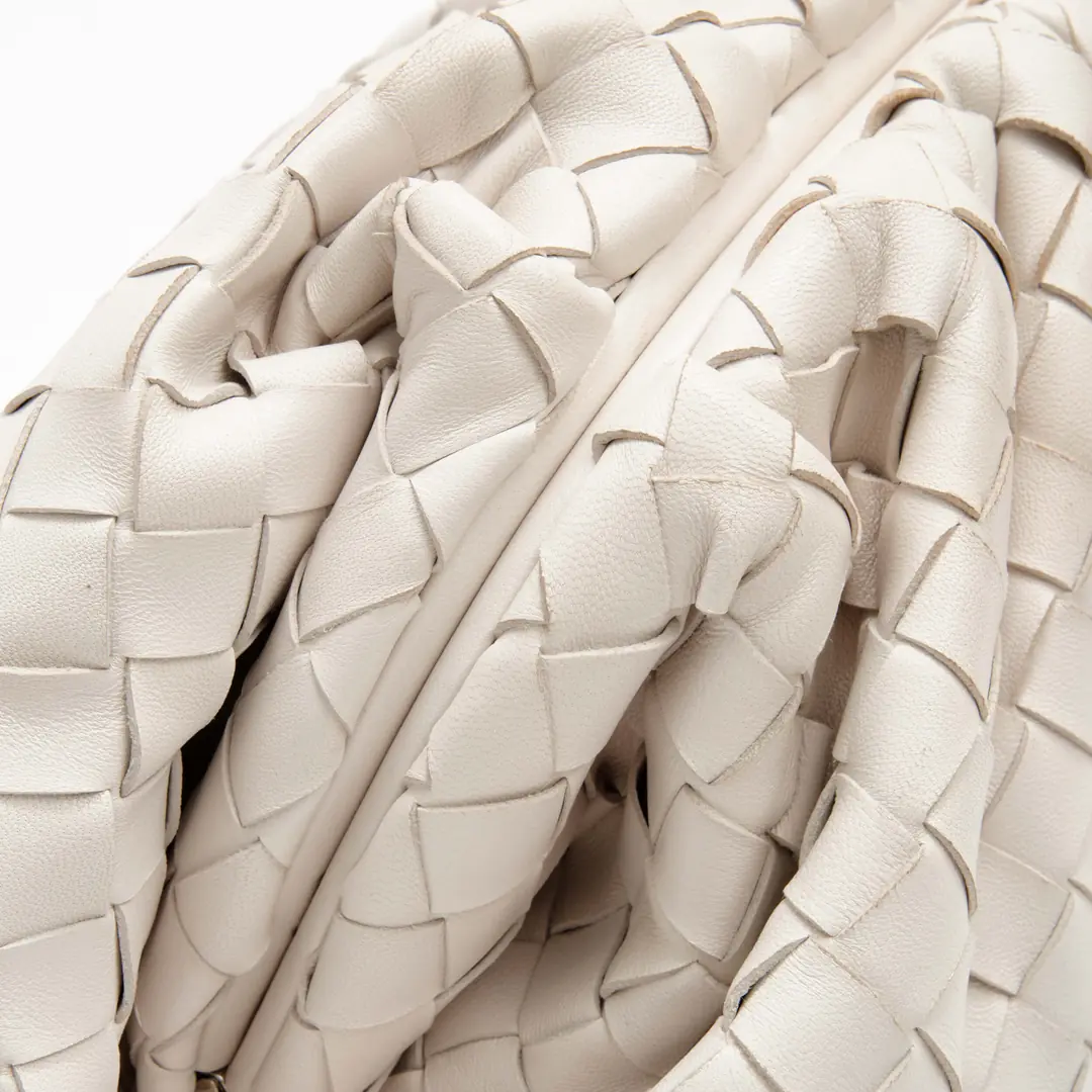 Bottega Veneta - Beyaz 'The Pouch' Deri Clutch - Authentic Seconds