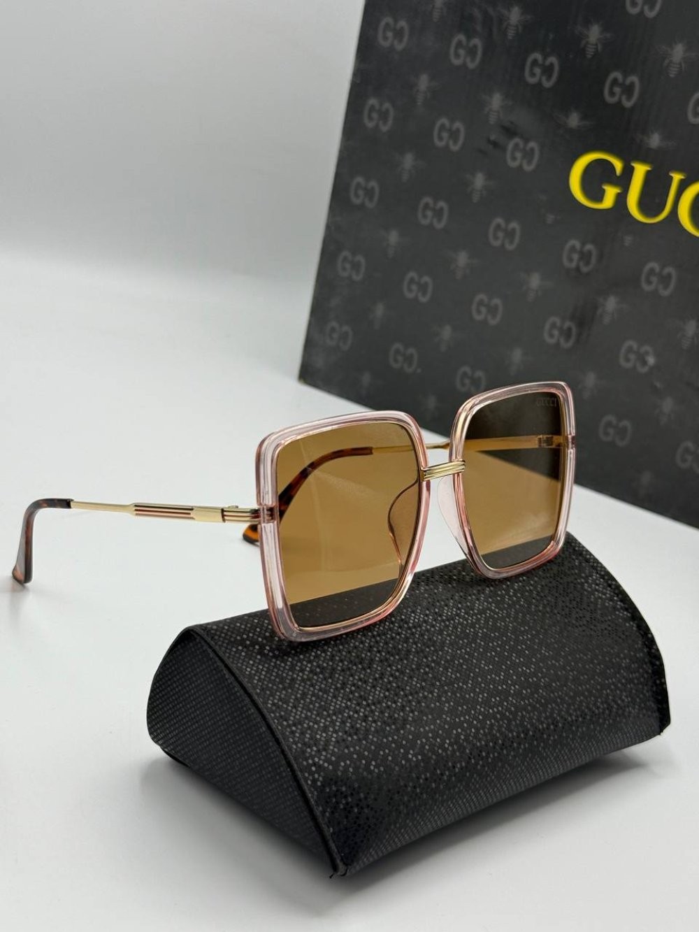 Gucci Power Frame Pembe Kadın Güneş Gözlüğü 