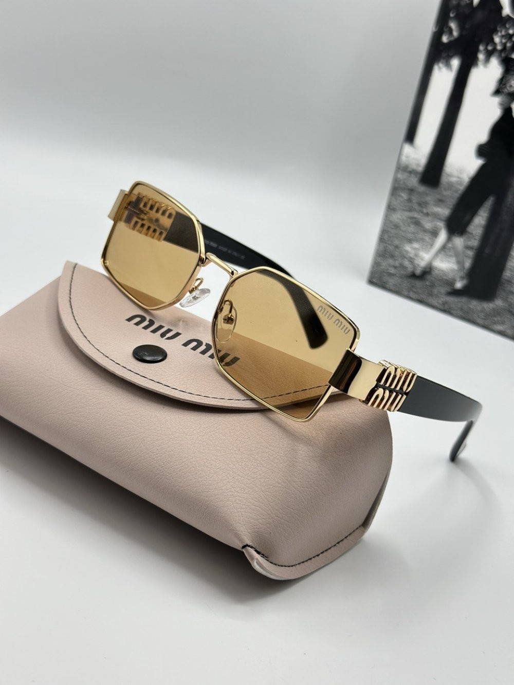 Miu Miu Yeni Sezon Sarı Unisex Güneş Gözlüğü  