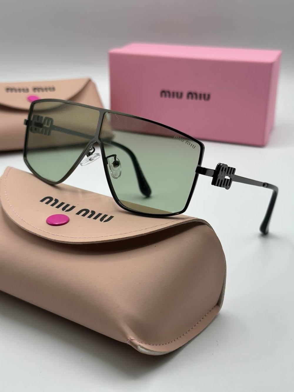 Miu Miu Yeşil İthal Kadın Gözlük 