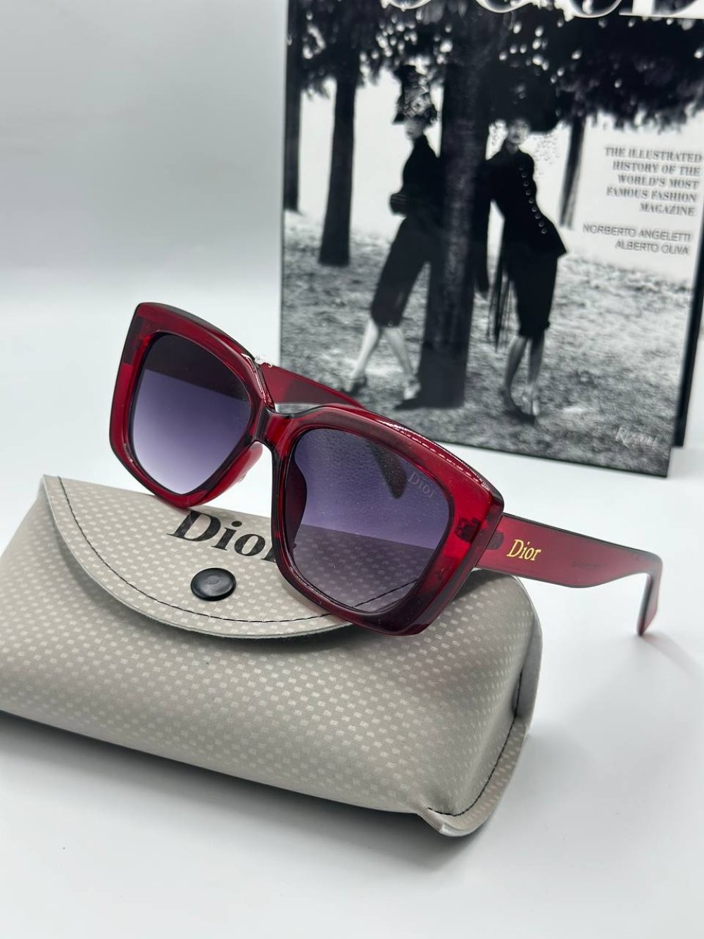 Dior Soft Kırmızı Romantik Kombinlerin Yıldızı Kadın Gözlük 