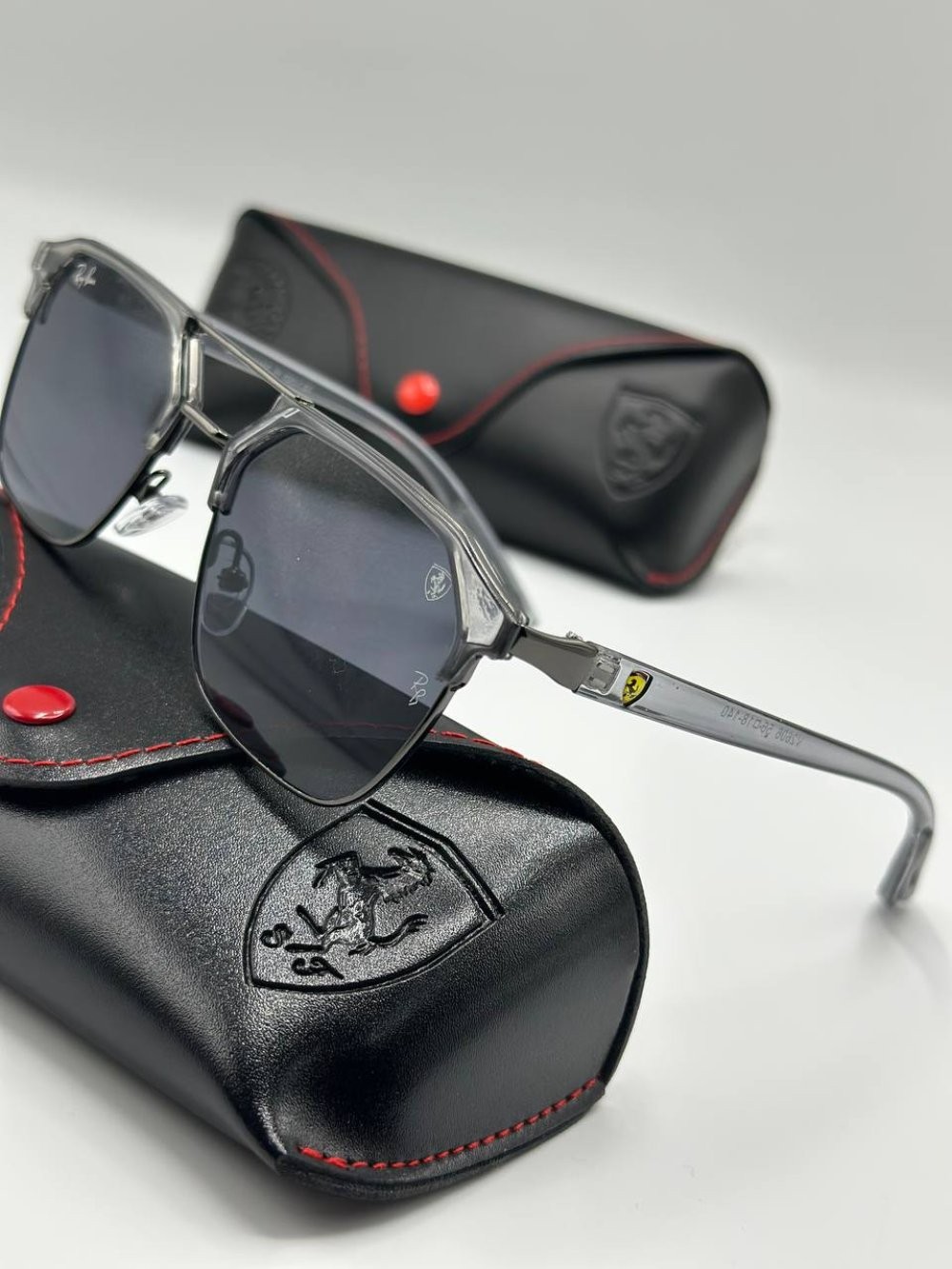 Ray-Ban Scuderia Ferrari Gri Unisex Güneş Gözlüğü  