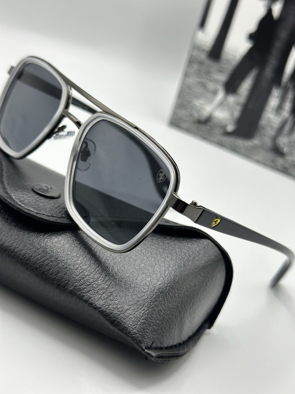 Rayban Ferrari Gri Siyah Cam İthal Unisex Güneş Gözlüğü  
