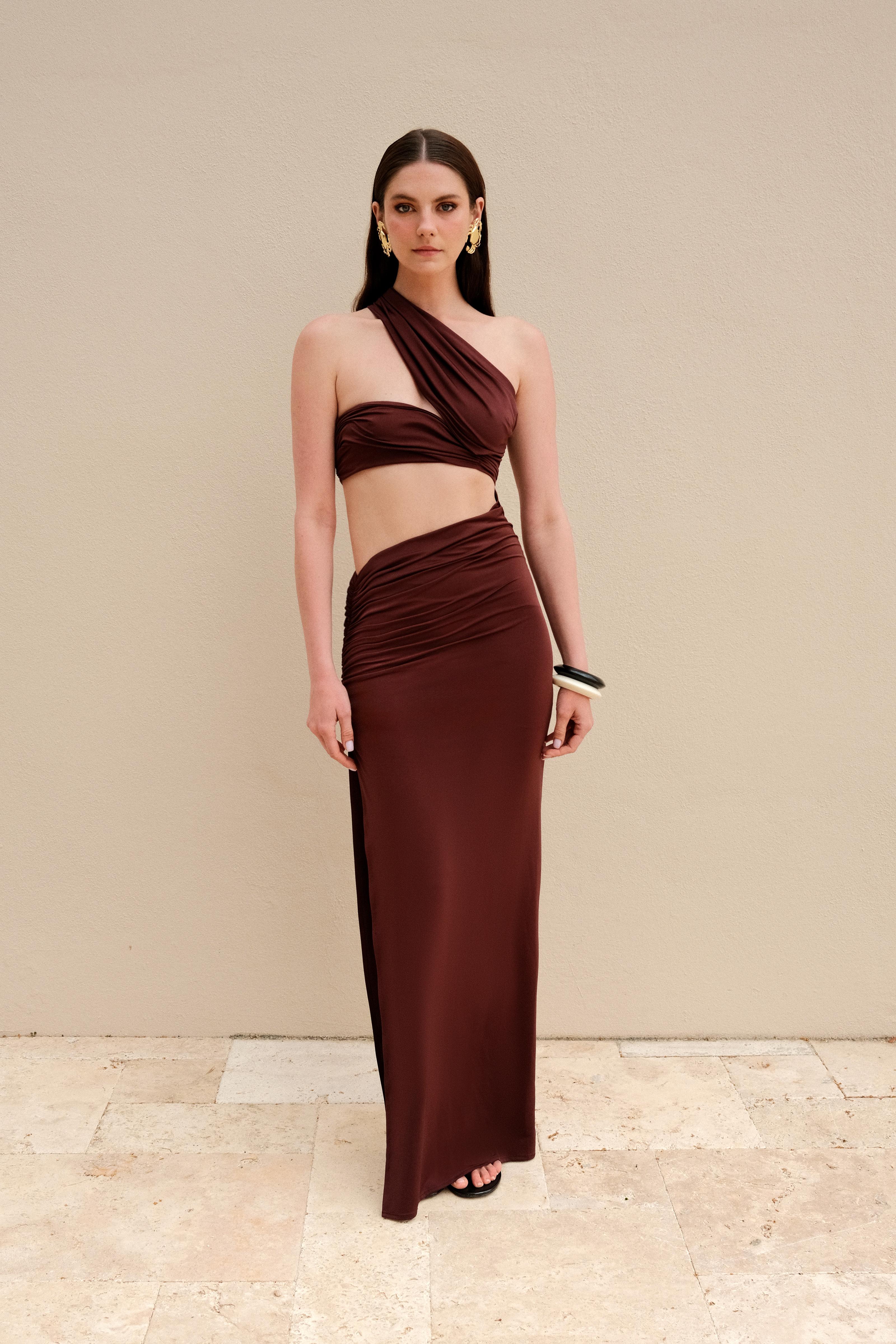 Ola Low-cut Long Dress