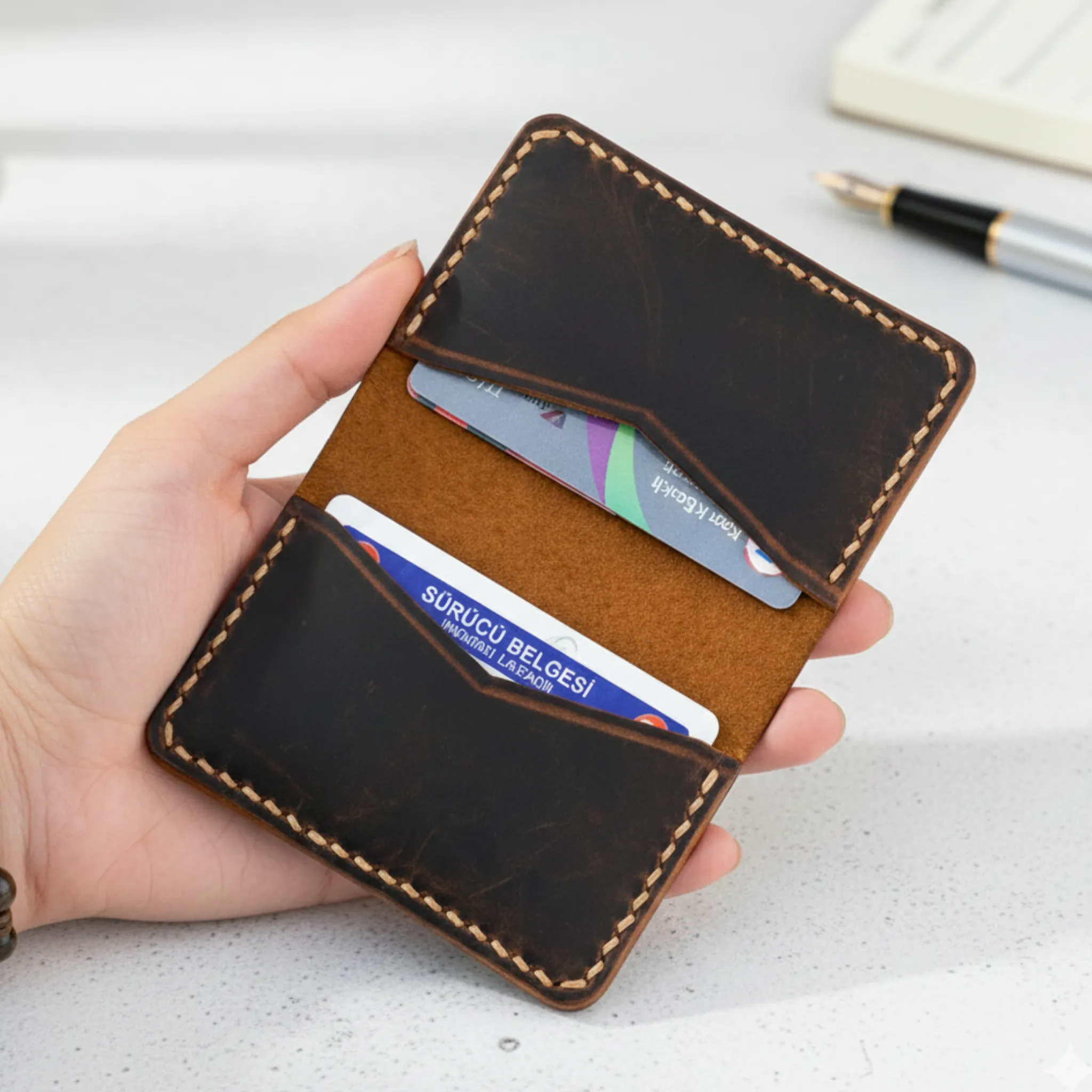 Minimalist Deri Kartlık 