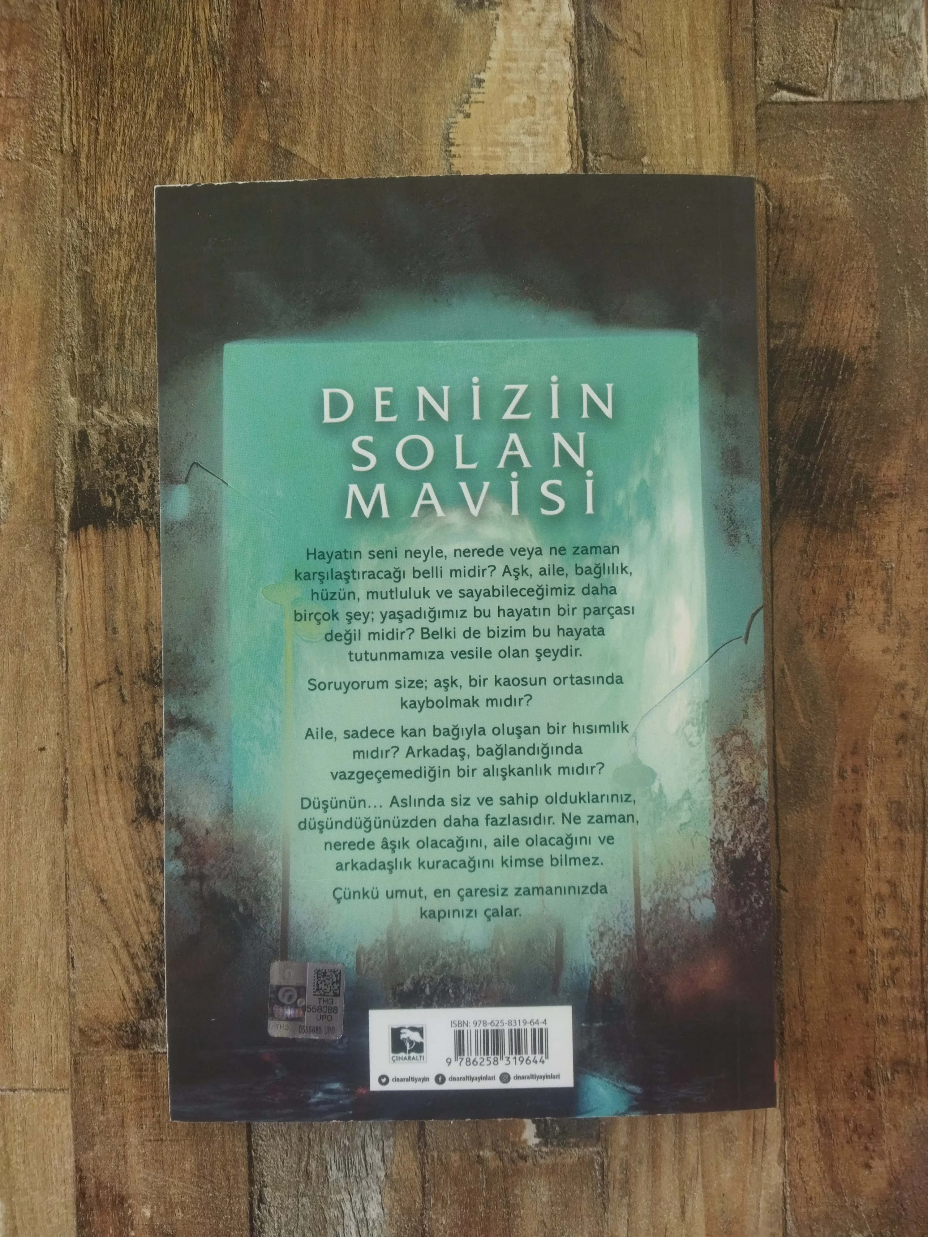Denizin Solan Mavisi - Sahra Atmanoğlu