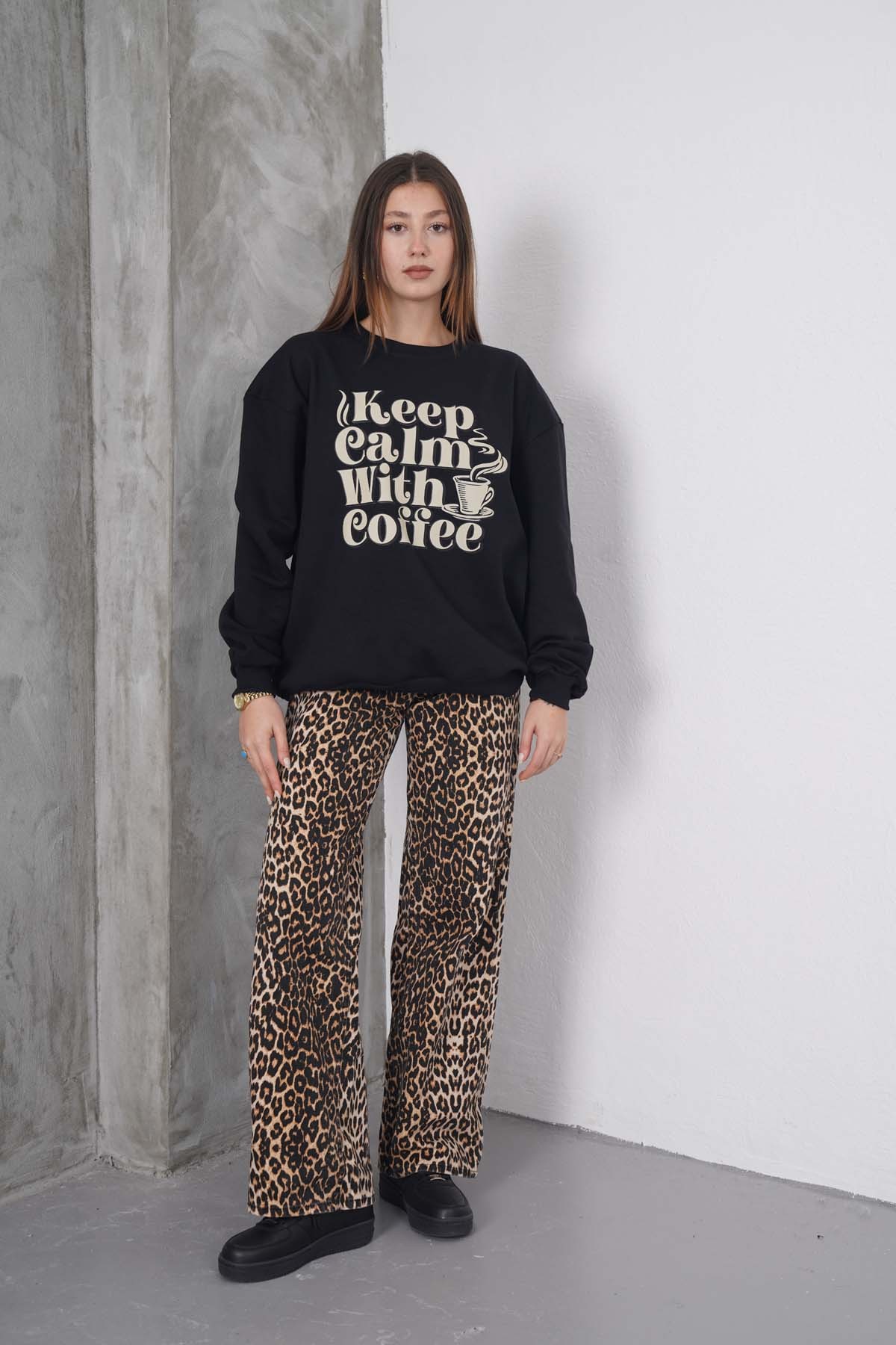 Keep Calm With Coffe 0 Yaka Sweatshirt