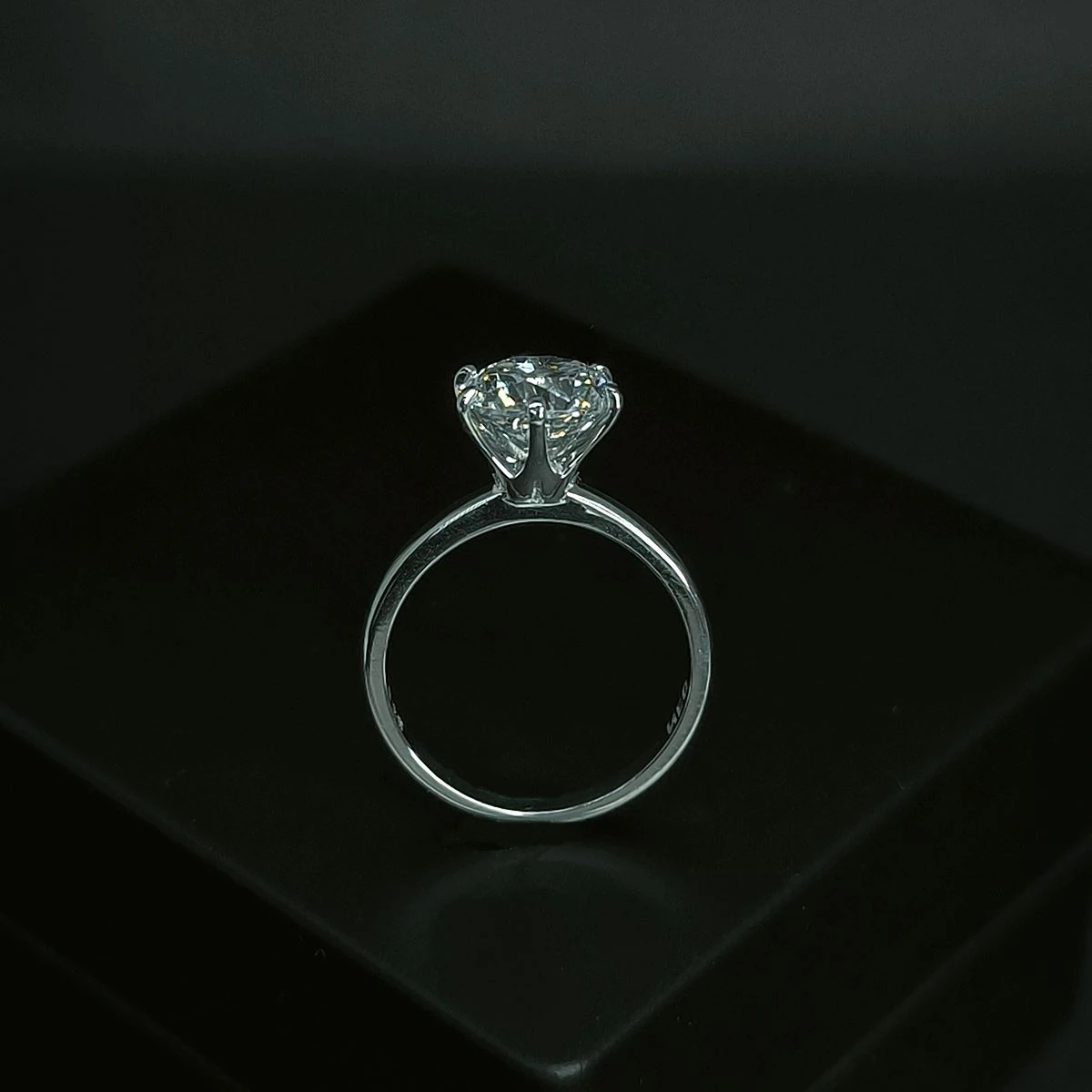 Tiffany 9 MM Tektaş Gümüş Yüzük