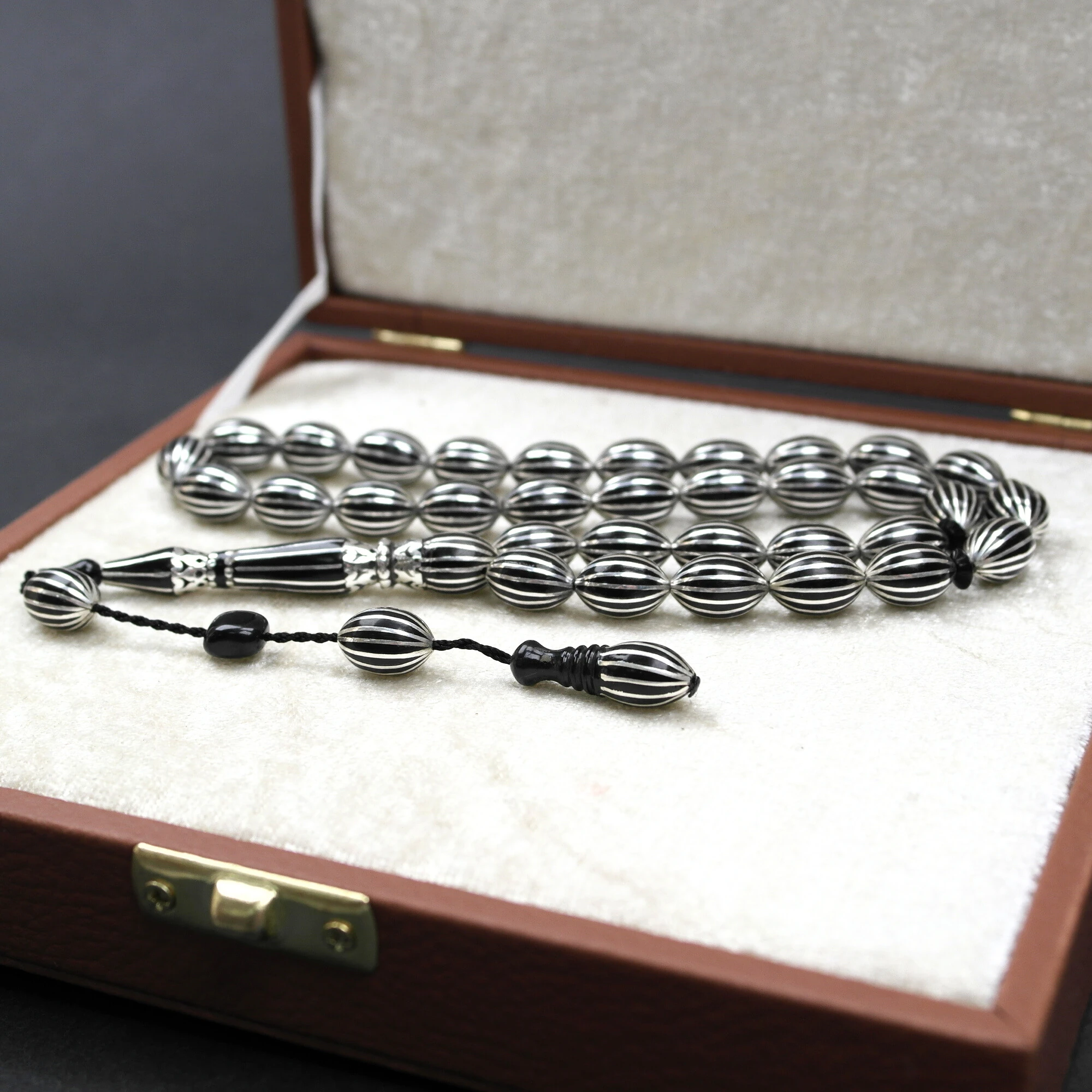 Beyzi Kesim 16'lı Nakkaş İmame Oltu Taşı Tespih