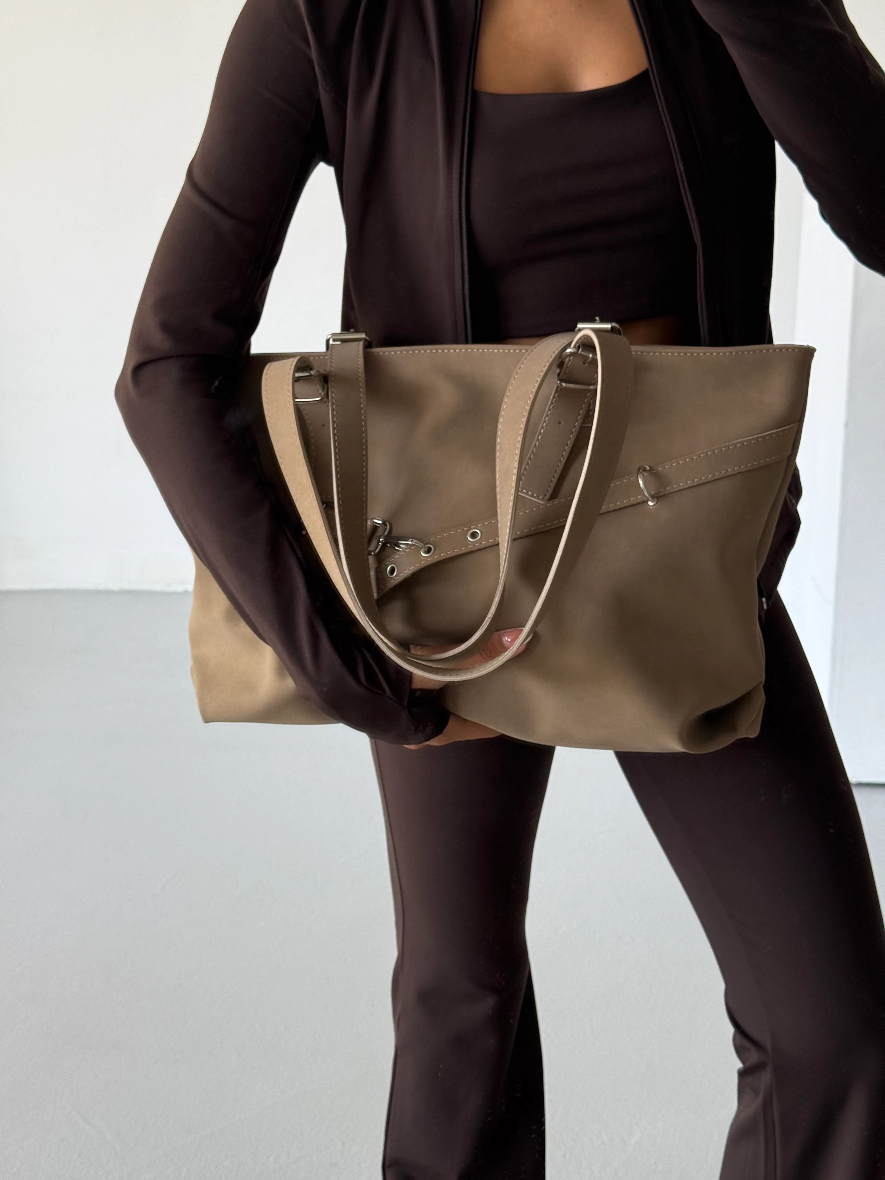 Kadın Kemer Detaylı Omuz Çantası Madrid - Vizon Süet