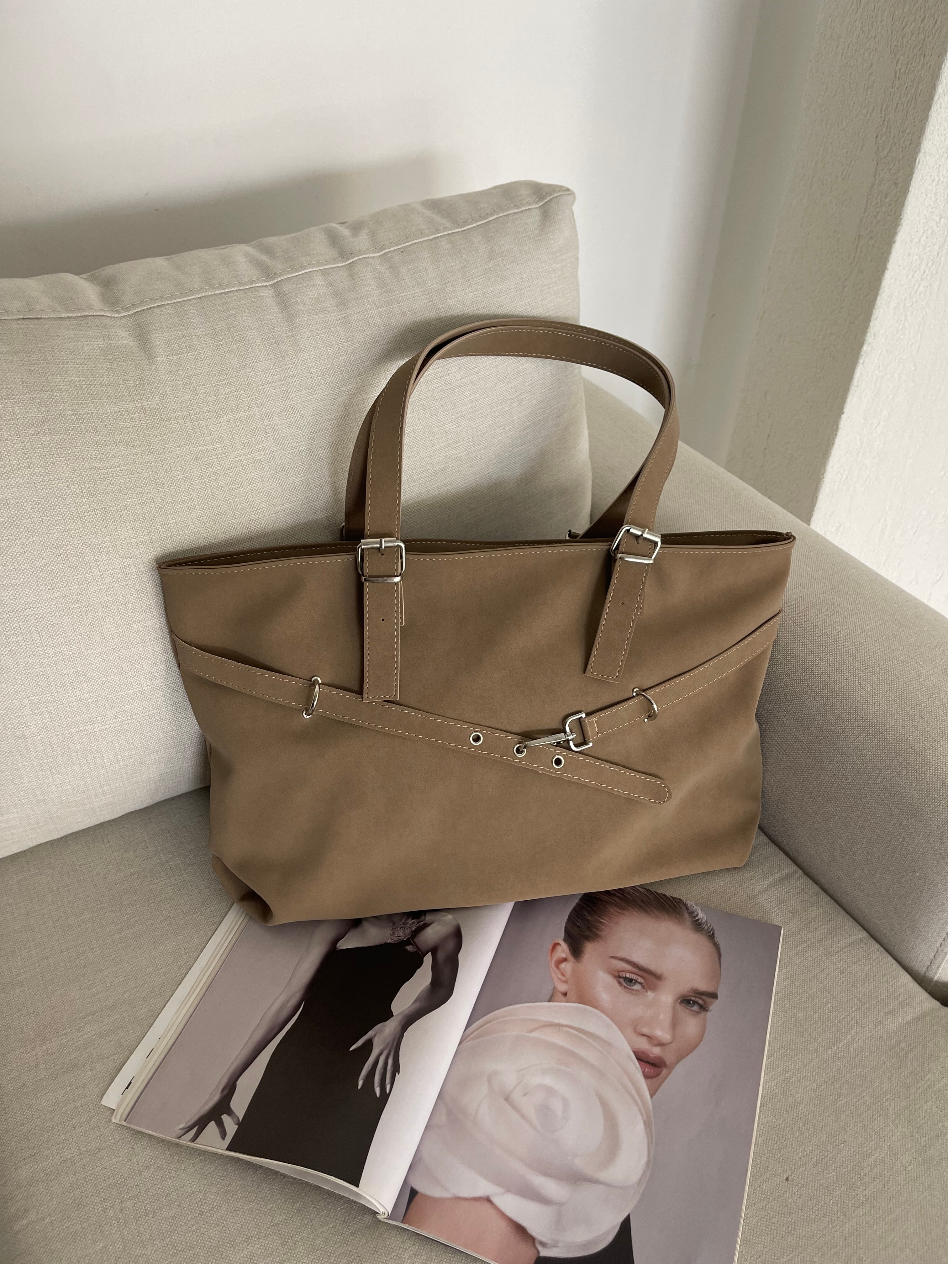 Kadın Kemer Detaylı Omuz Çantası Madrid - Vizon Süet