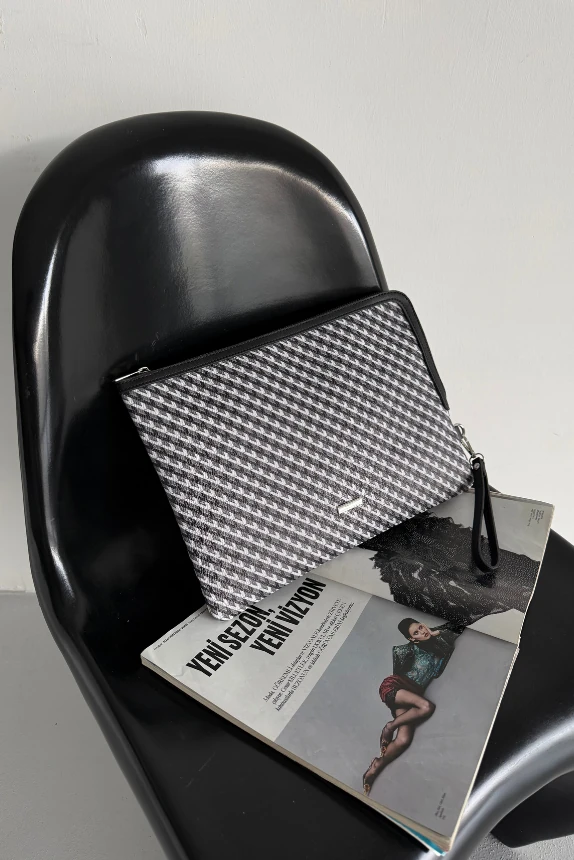 Monogram Desenli Dizüstü Bilgisayar Kılıfı Appy