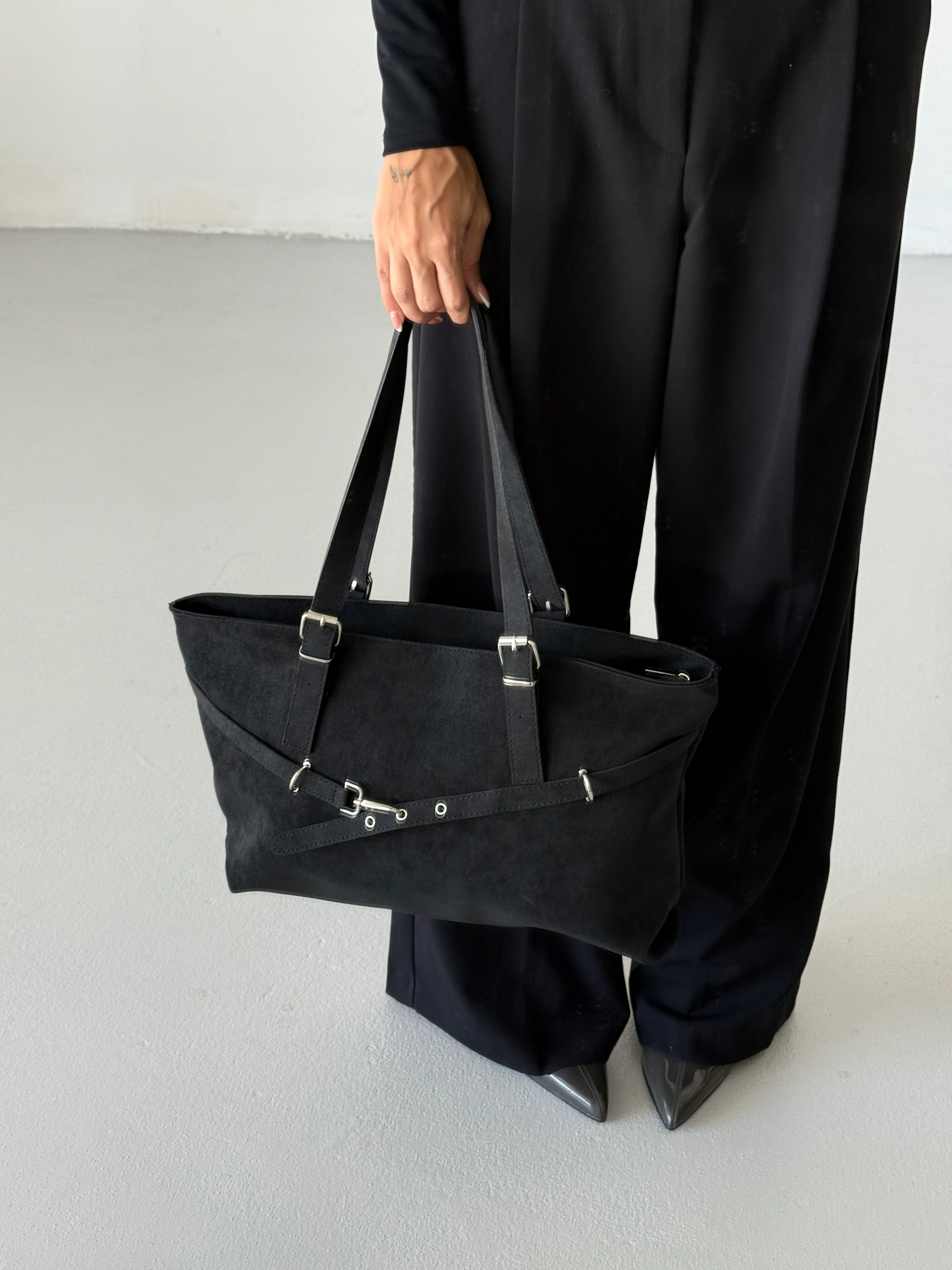 Kadın Kemer Detaylı Omuz Çantası Madrid - Siyah Süet