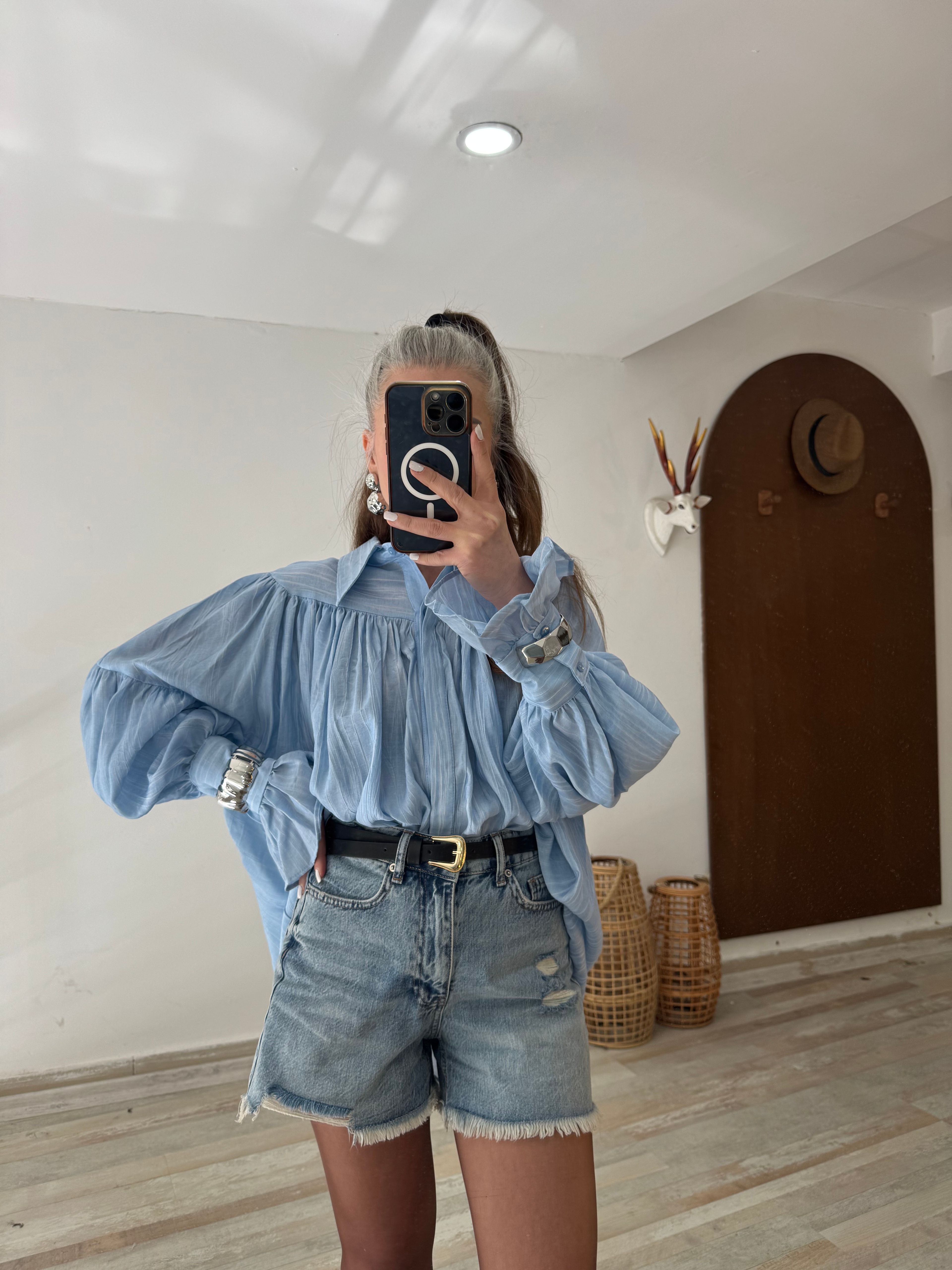 Yırtık Jeans Şort