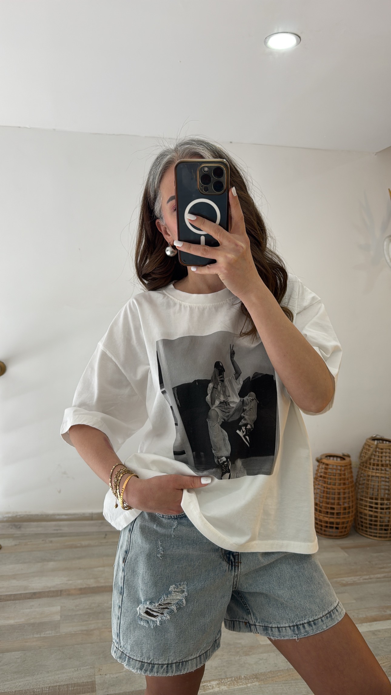 Önü Baskılı Basic Beyaz T-Shirt