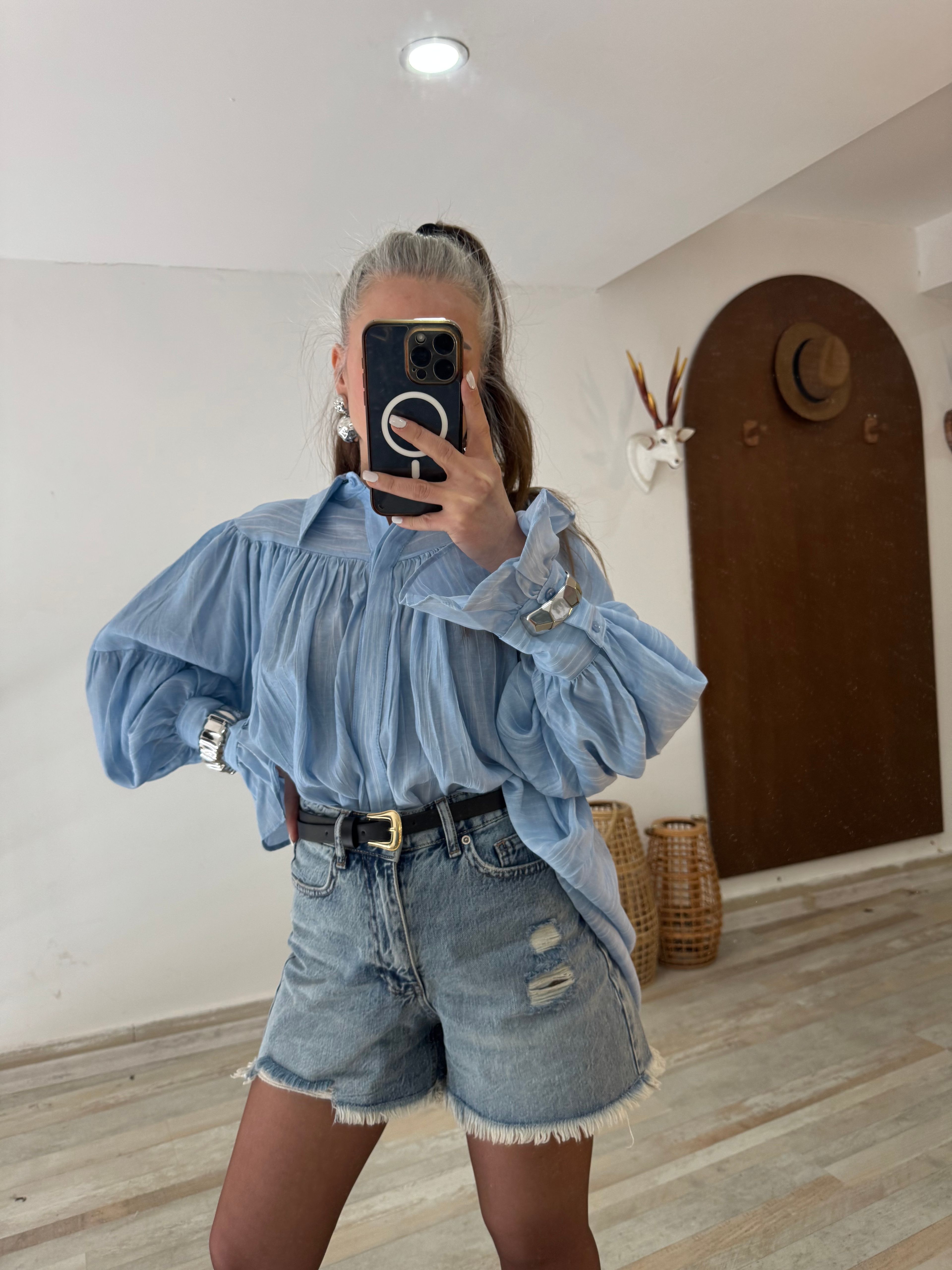 Yırtık Jeans Şort
