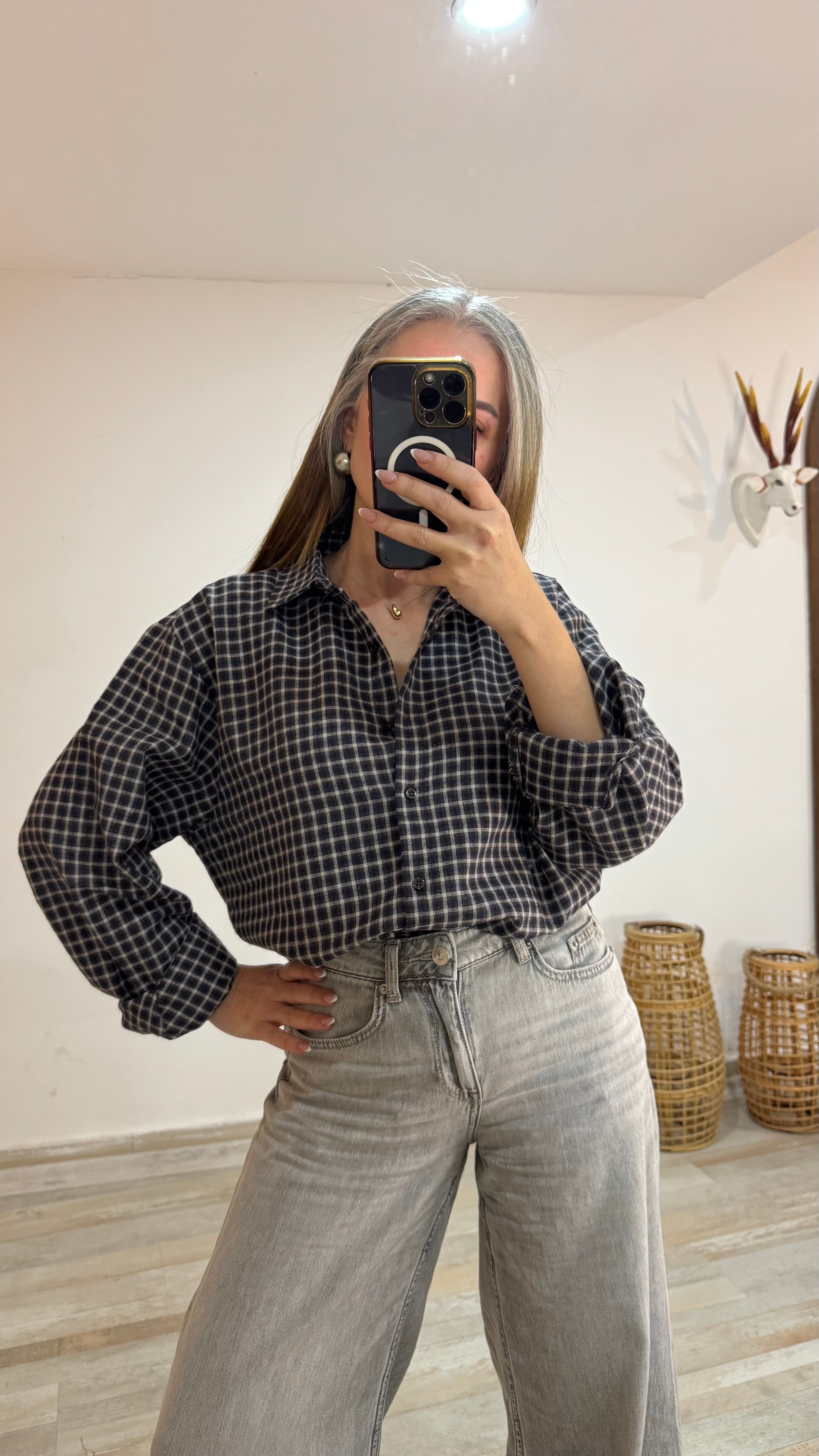 Gri Pötikareli Gömlek