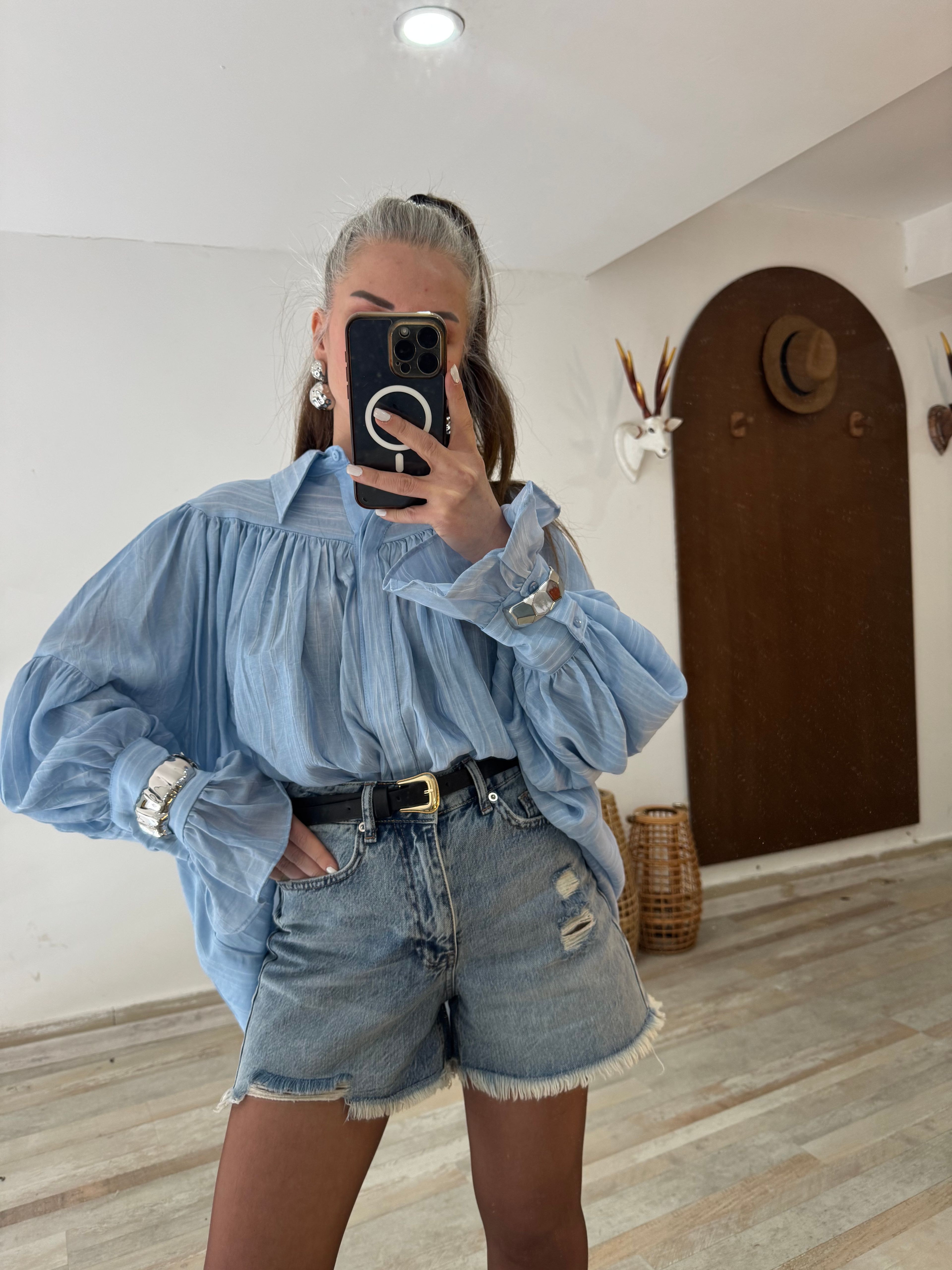 Yırtık Jeans Şort