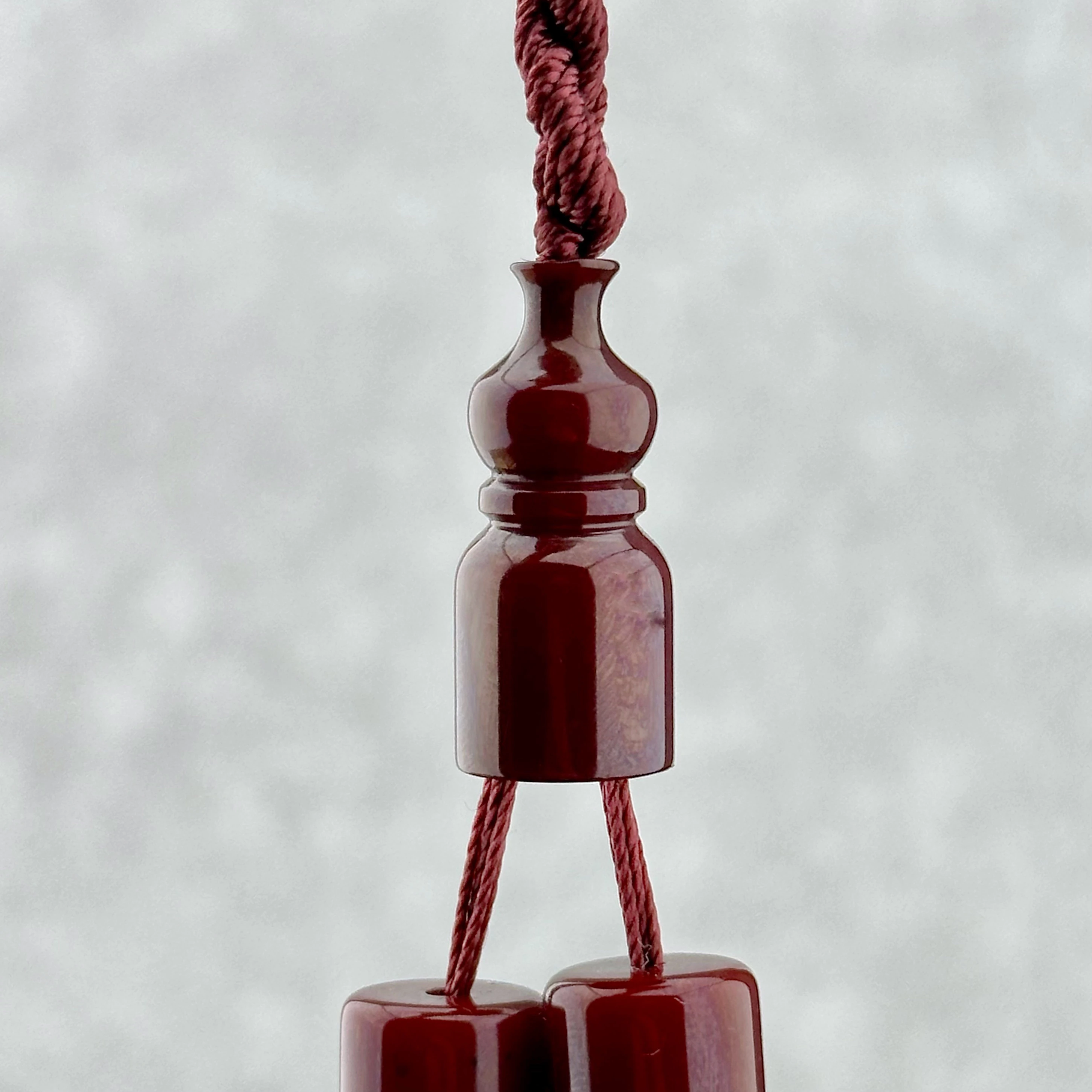 Özel Malzemeden Vişne Sıkma Kehribar 