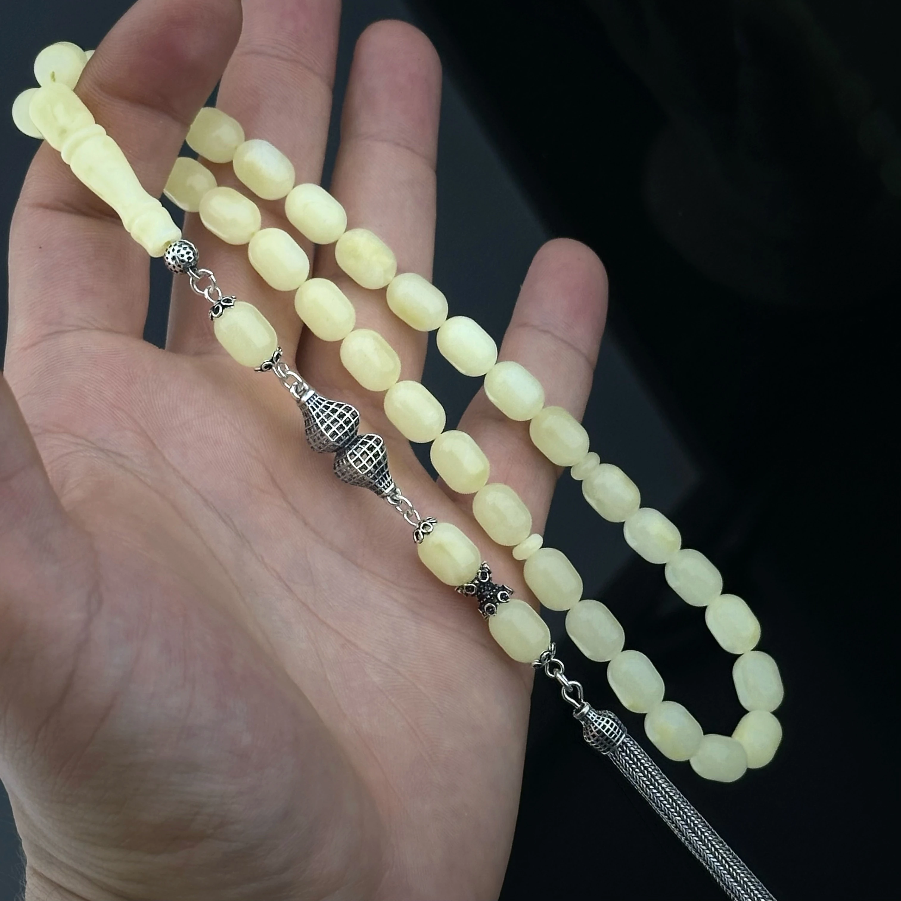 1. Sınıf İşçilikte, 1. Sınıf Kaya Kalitesinde Doğal Damla Kehribar 