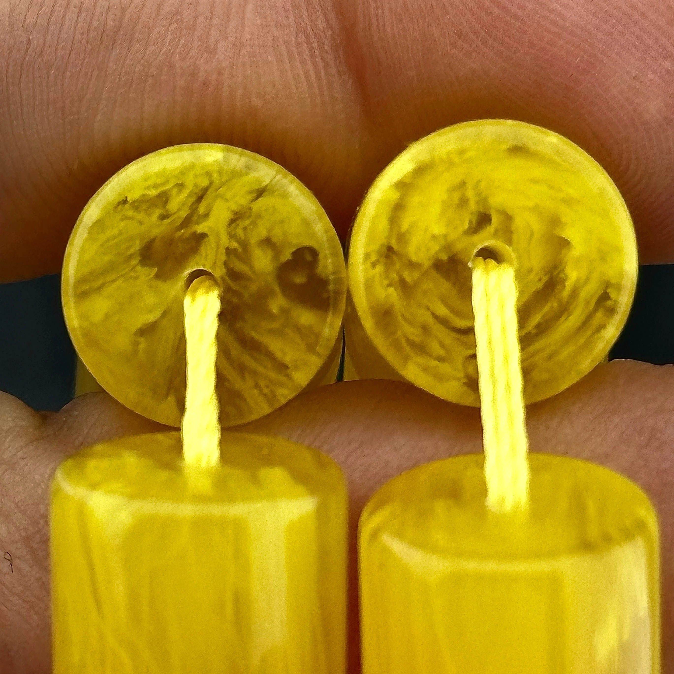 Ali ERİŞ - Helezonları ve Malzemesi İle Osmanlı Kalitesinde Sıkma Kehribar 