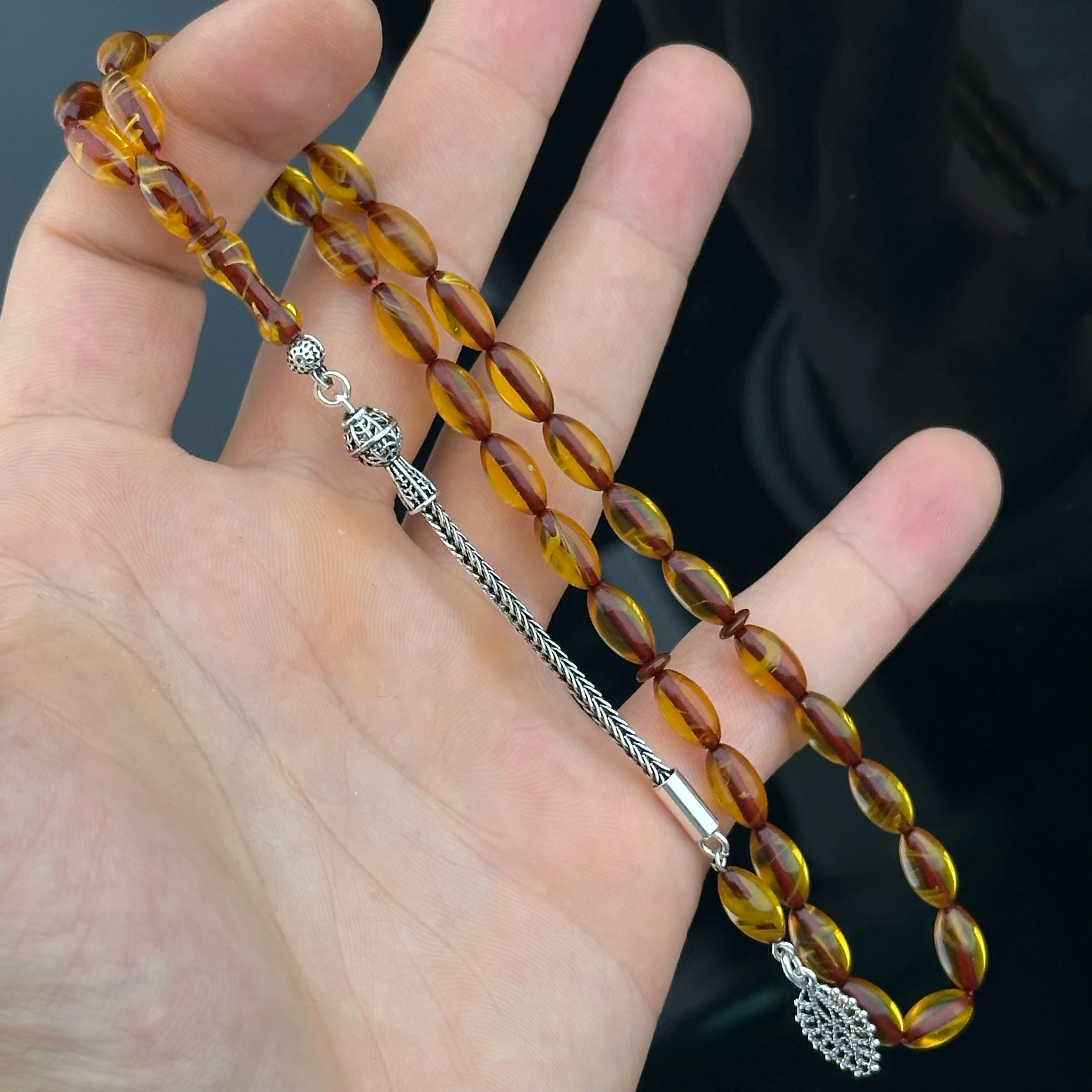 Premium Malzemeden Özel Hare Yapısında Sıkma Kehribar