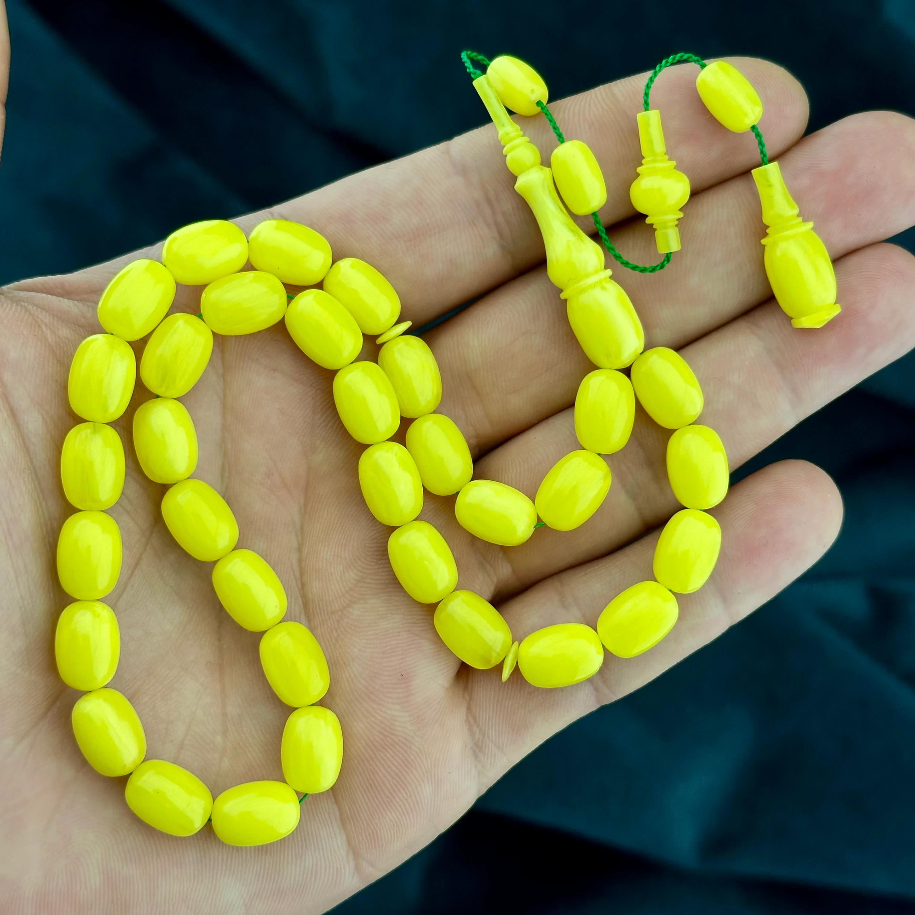 Ali ERİŞ - Limon Sarısı ve Vişne Yolcusu Nadir Sıkma Kehribar 