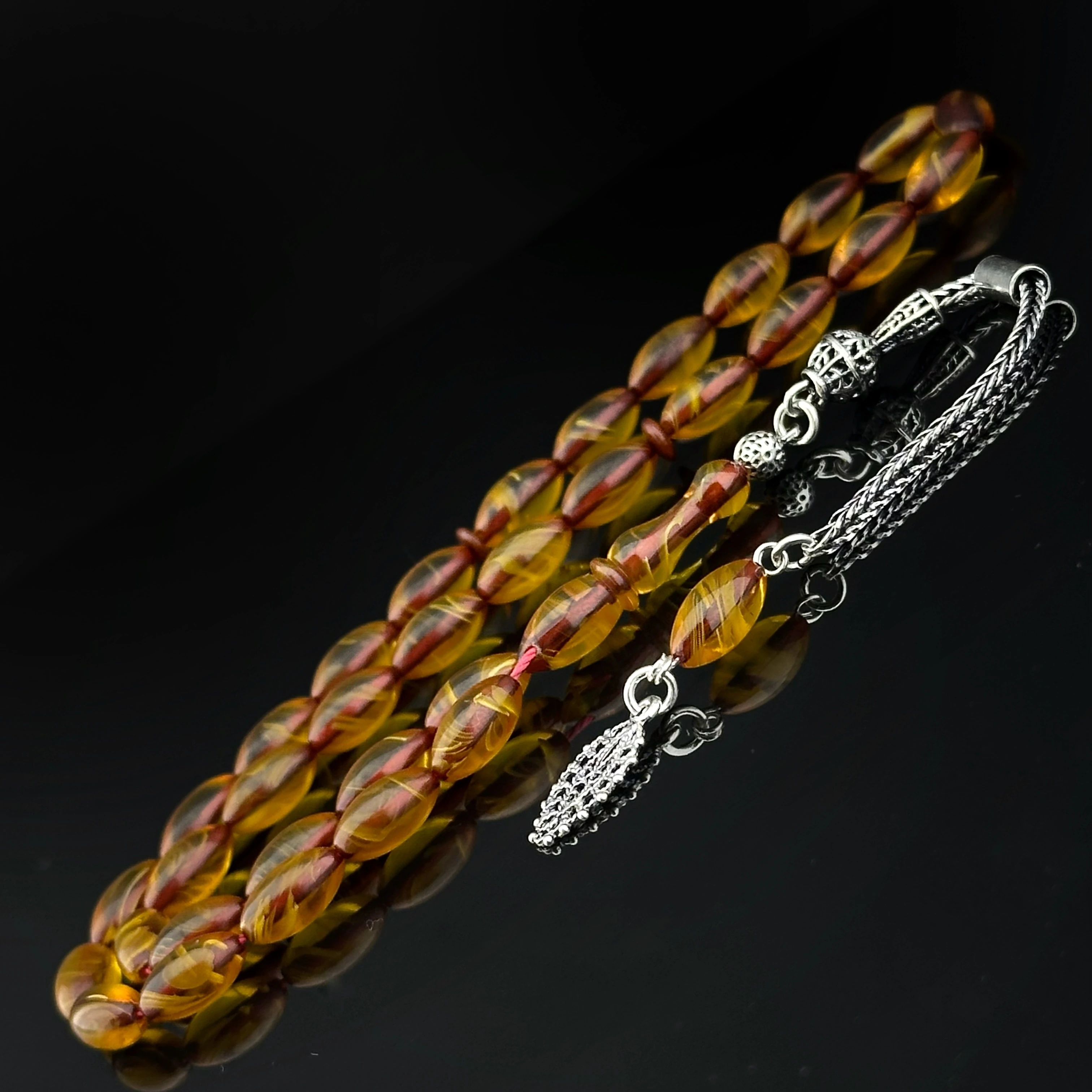 Premium Malzemeden Özel Hare Yapısında Sıkma Kehribar