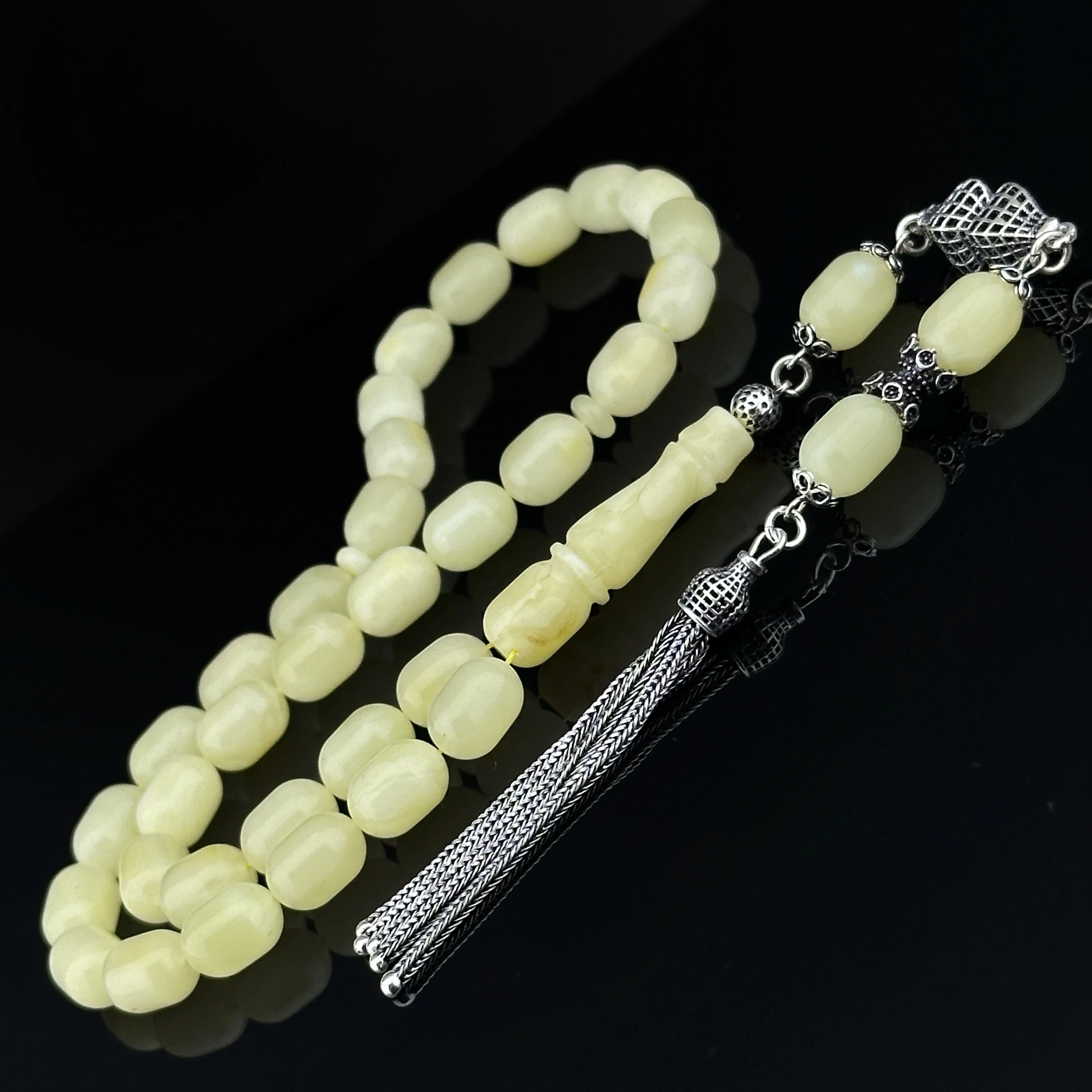 1. Sınıf İşçilikte, 1. Sınıf Kaya Kalitesinde Doğal Damla Kehribar 