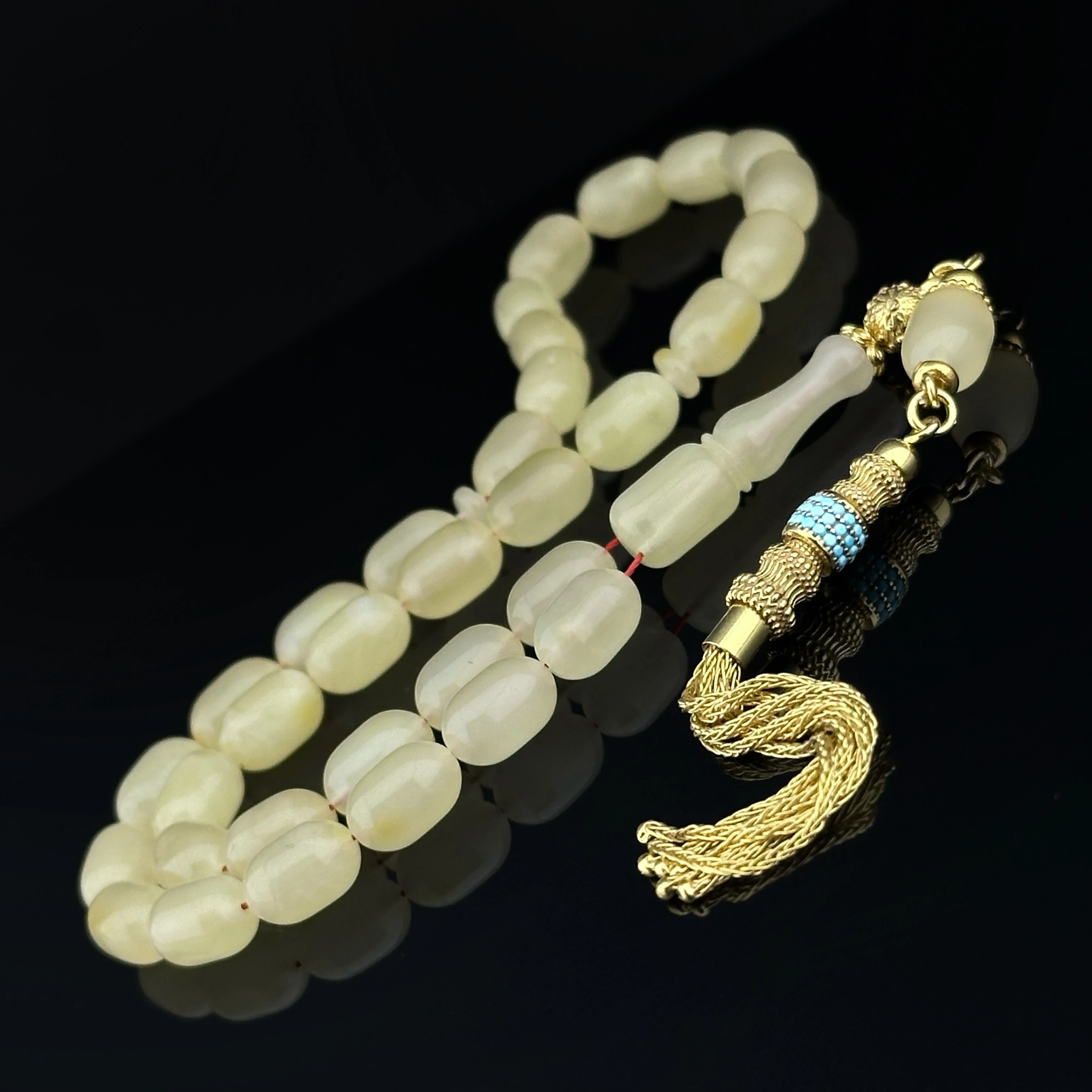 1. Sınıf İşçilikte, 1. Sınıf Kaya Kalitesinde Doğal Damla Kehribar 