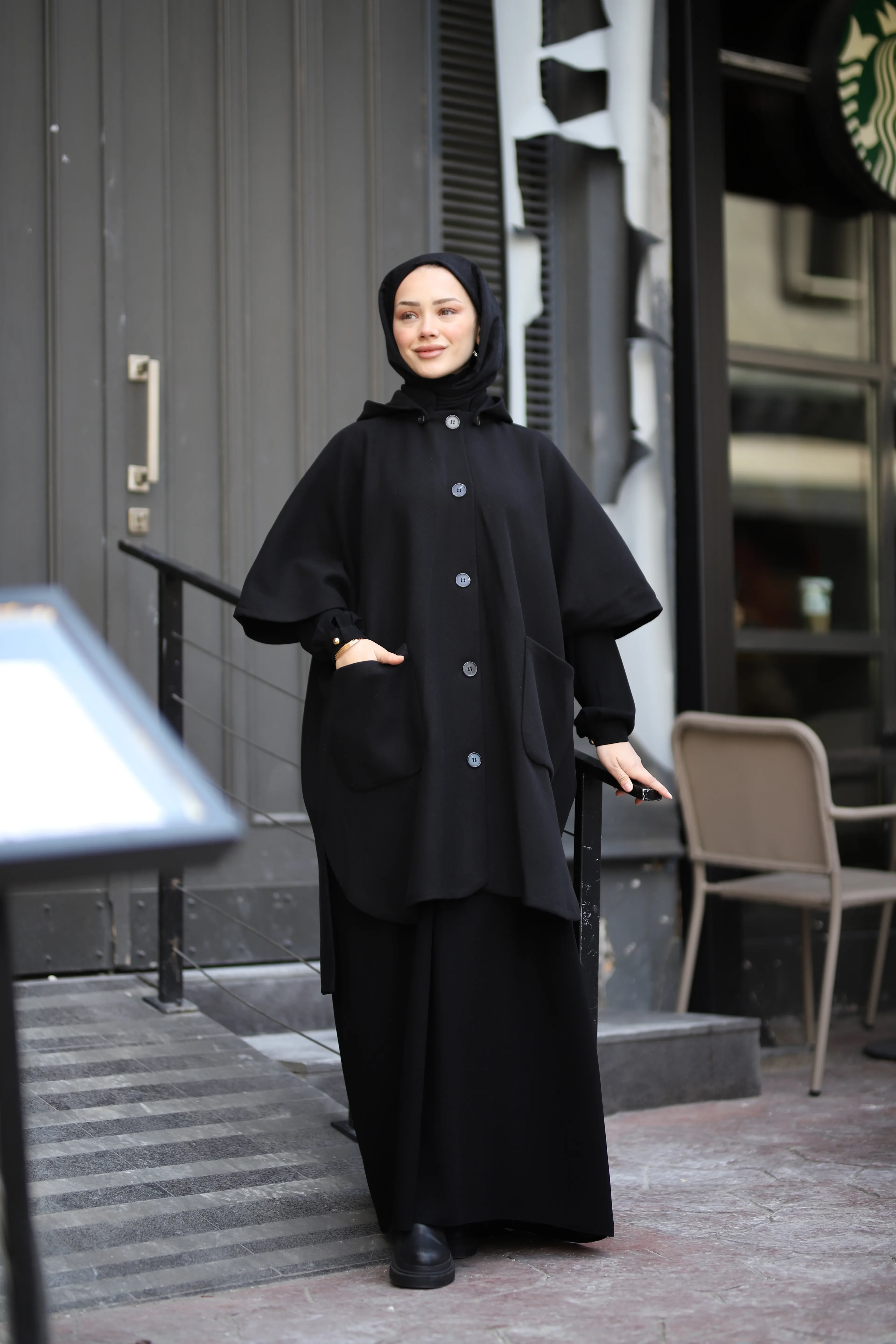 Düğme Detaylı Müjgan Model Panço