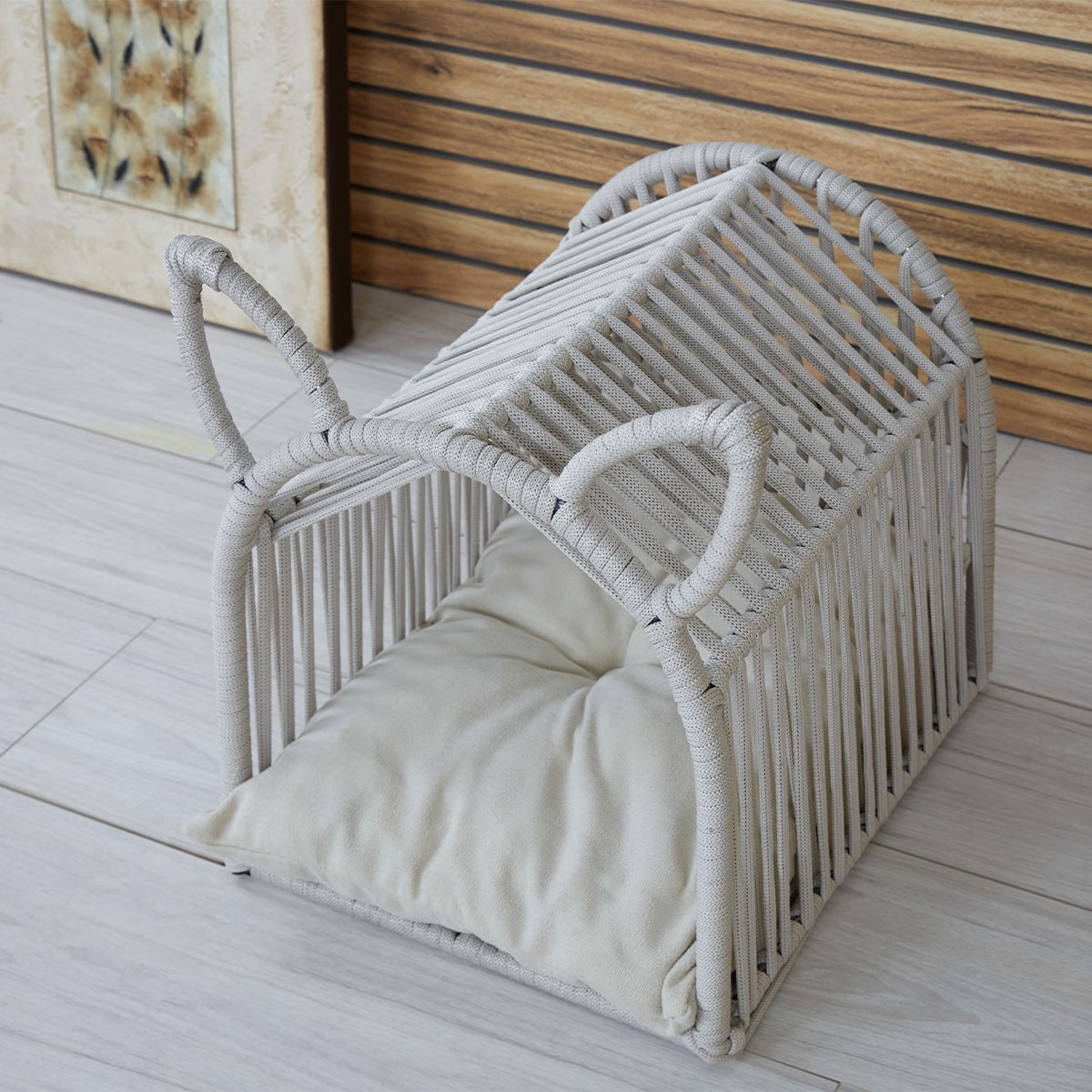 Pafupet Lono Kedi Evi Minderi
