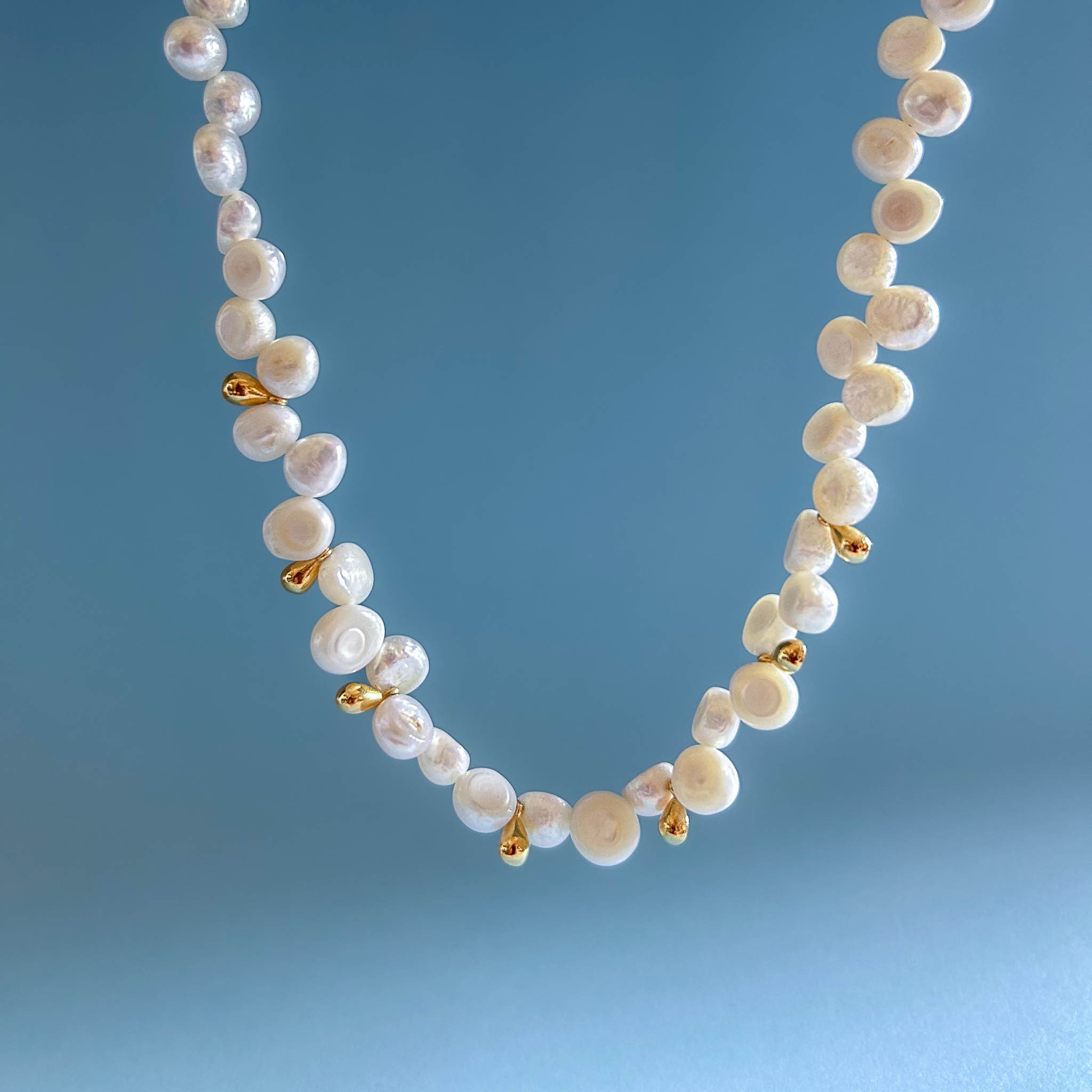 Droplet Pearl Necklace