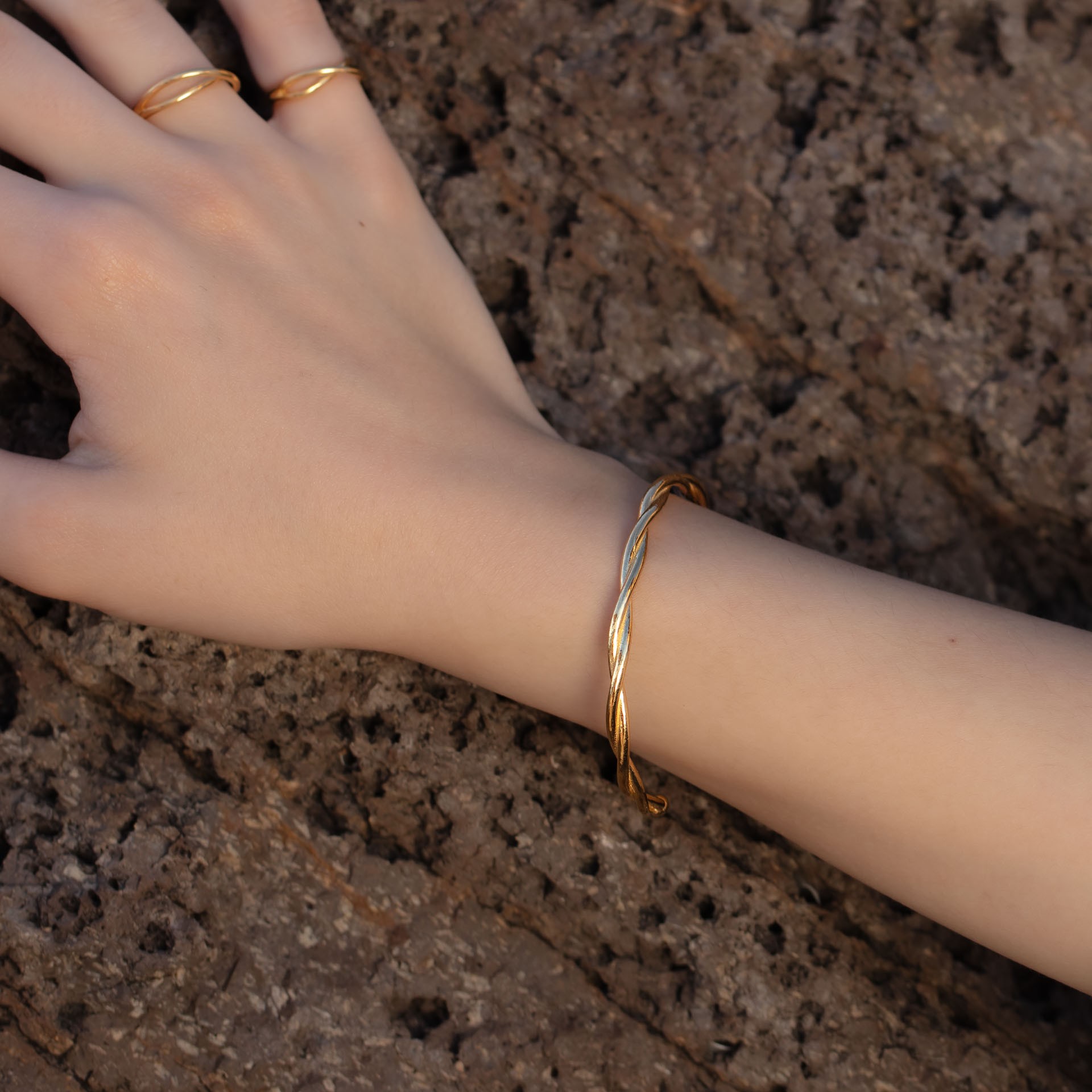 Spira Bracelet