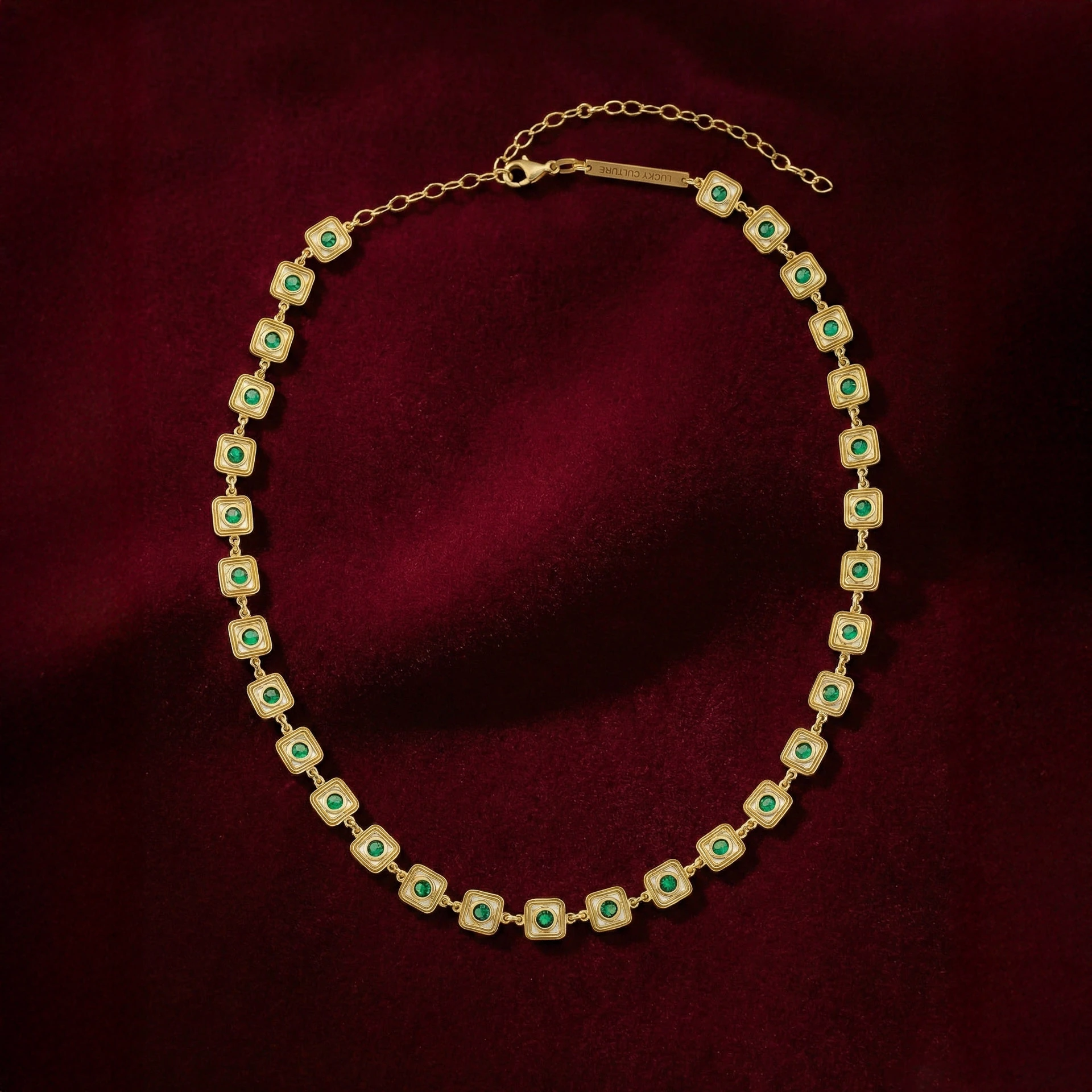 Athena Aegis Glow Kolye