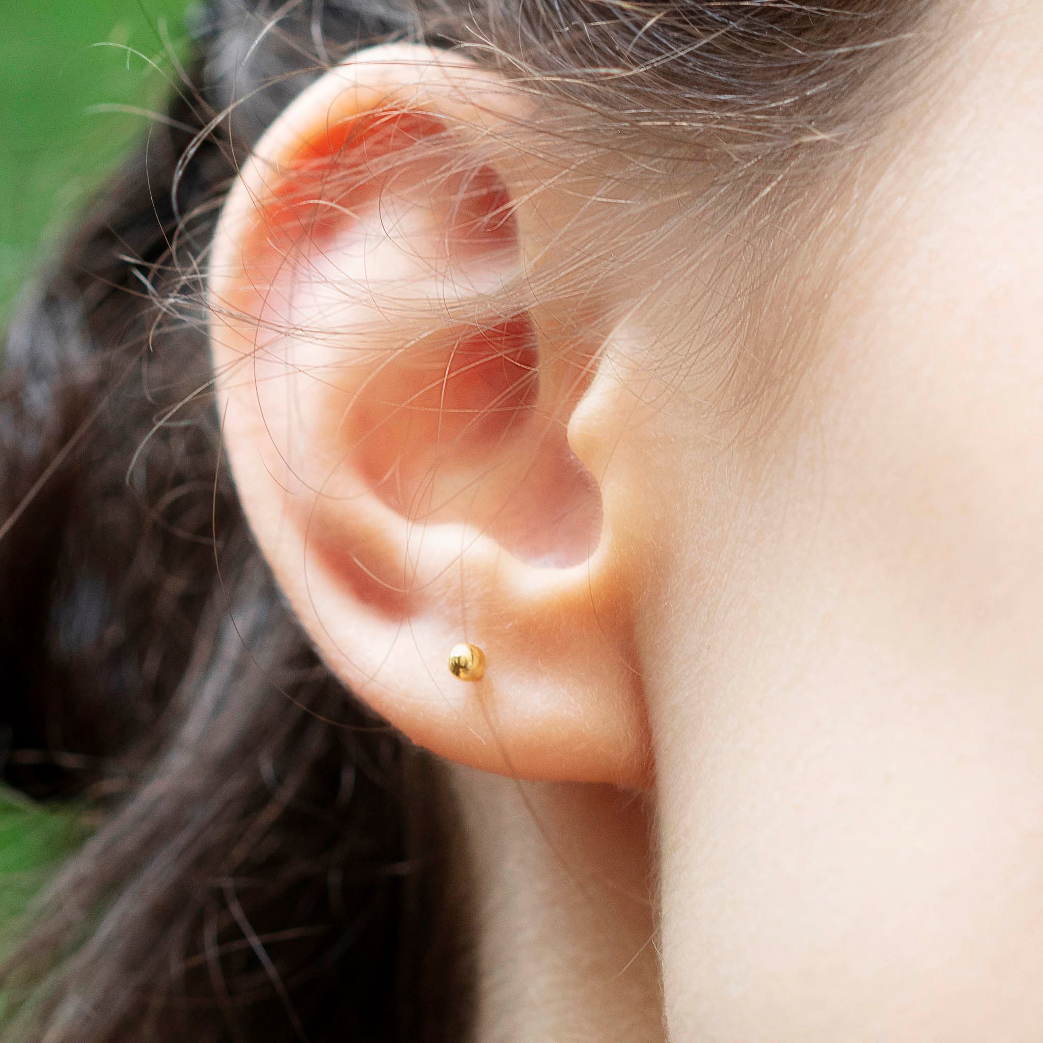 Mini Dot Earrings 