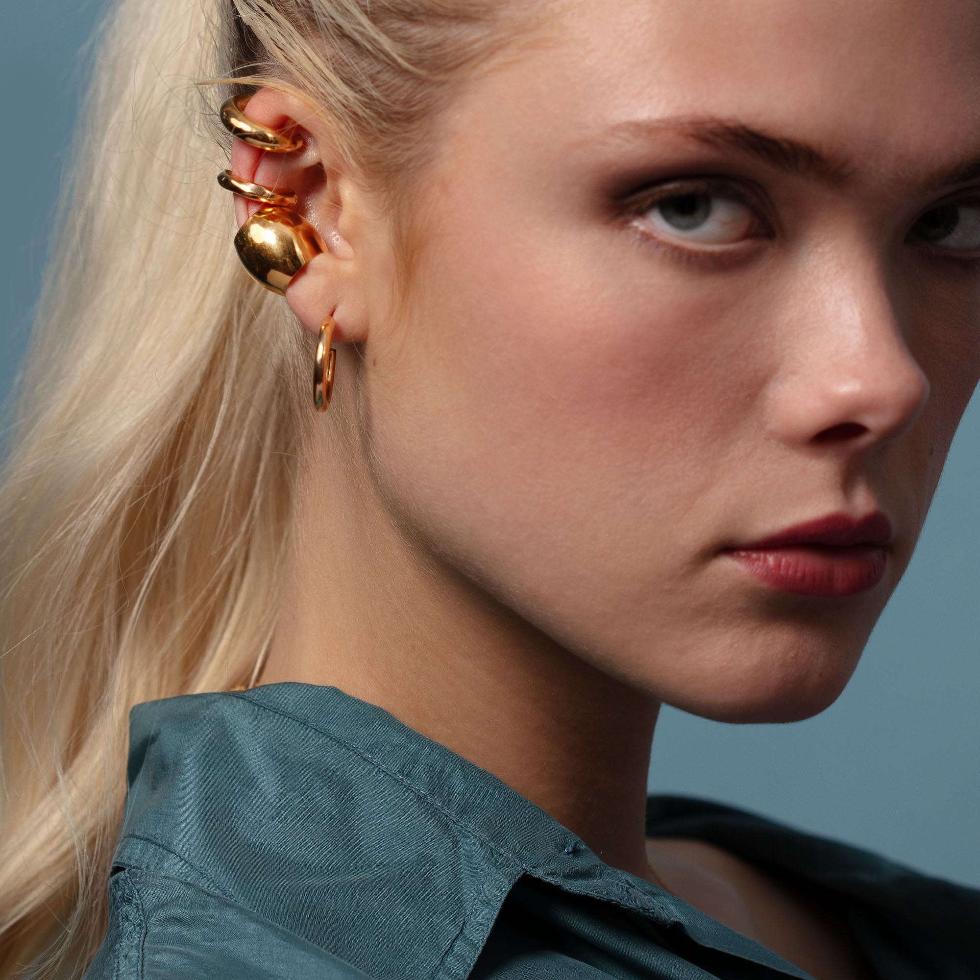 Bold Gold Earcuff 