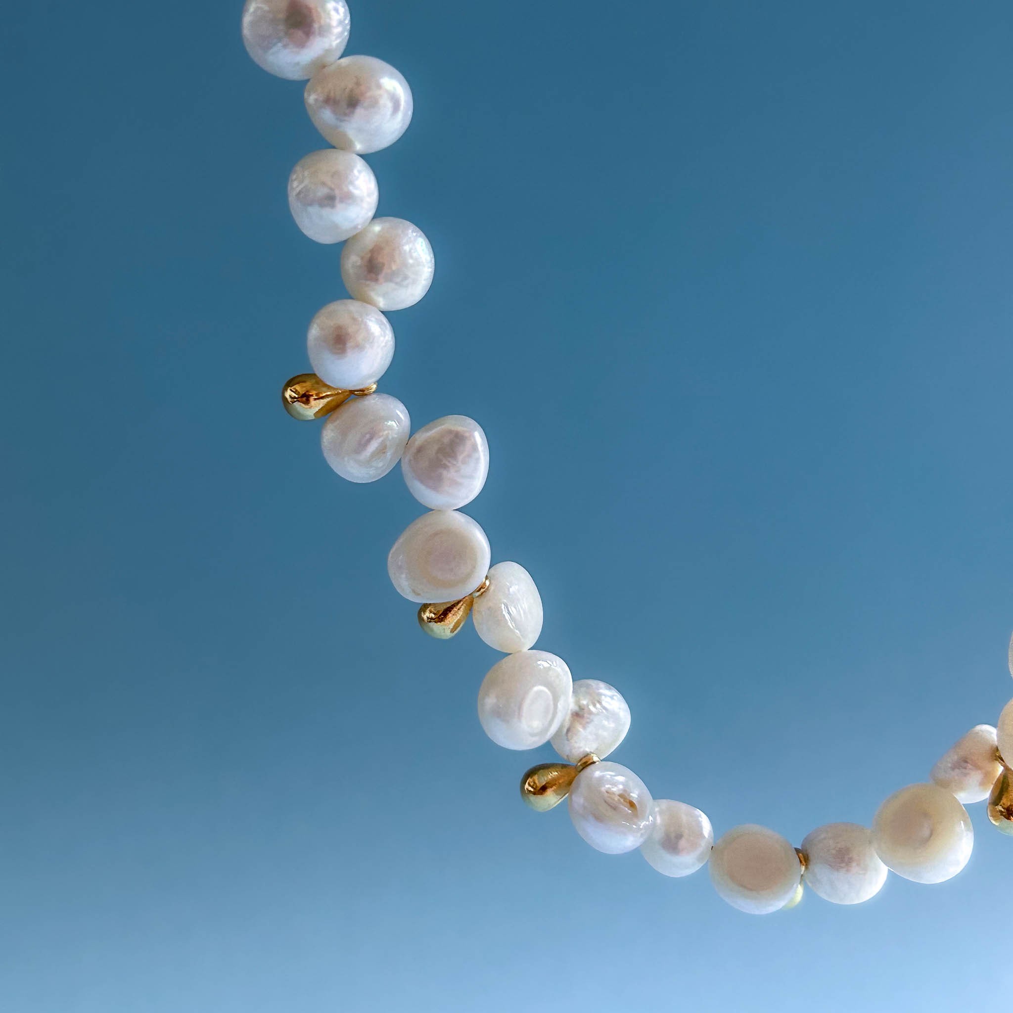 Droplet Pearl Necklace