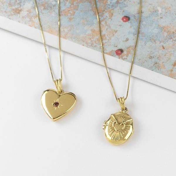 Hands Vintage Locket Pendant