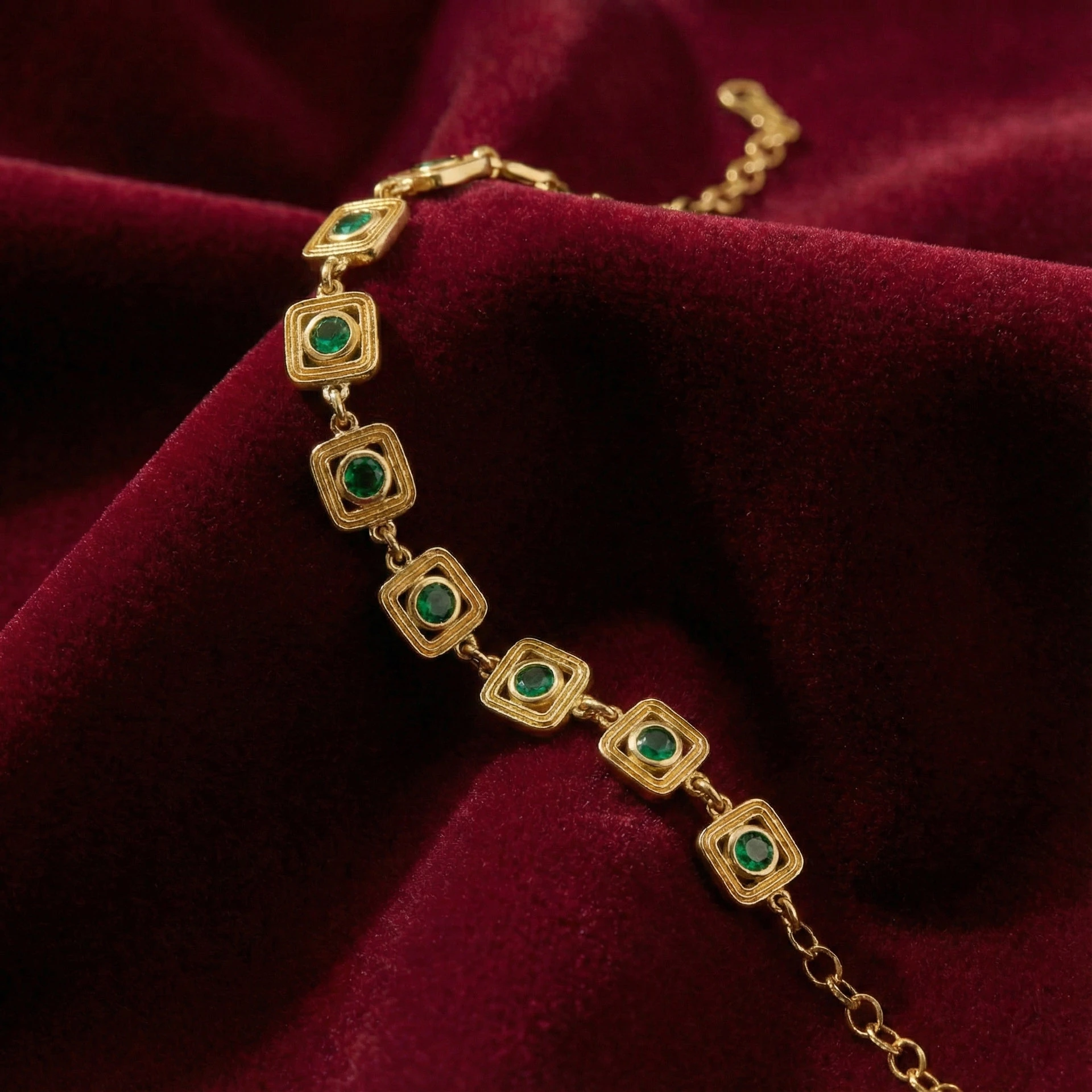 Athena Aegis Glow Bilezik